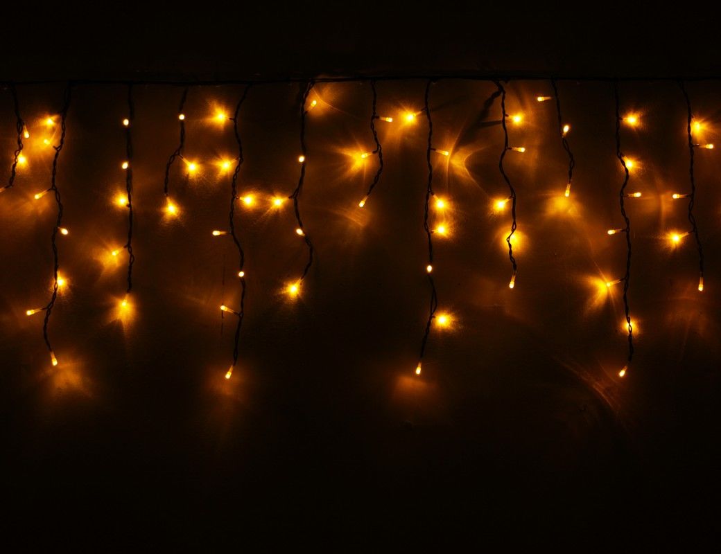 фото Электрогирлянда световая бахрома 240 желтых led-ламп, мерцающие (белые вспышки), коннектор beauty led