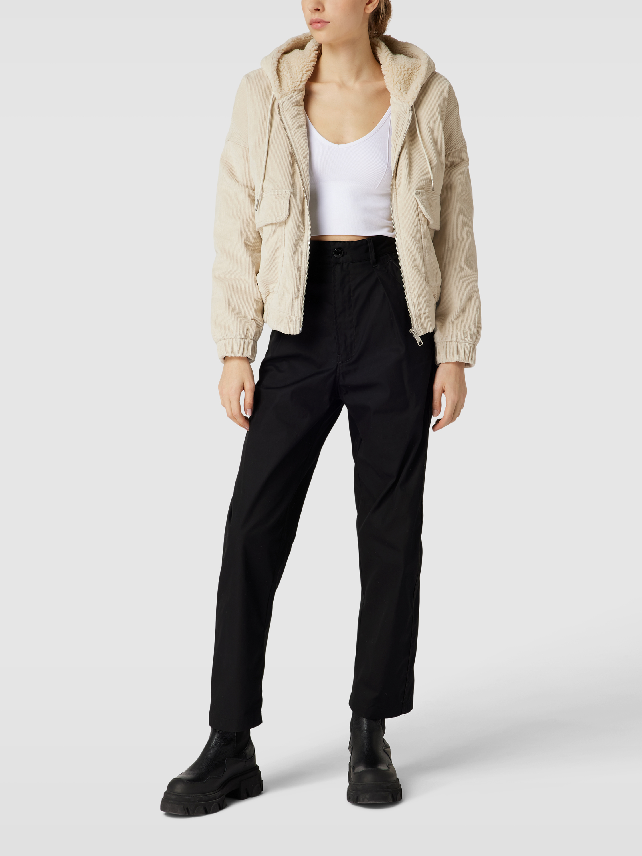 

Брюки женские G-Star Raw 1700370 черные 26 доставка из-за рубежа, Черный, 1700370