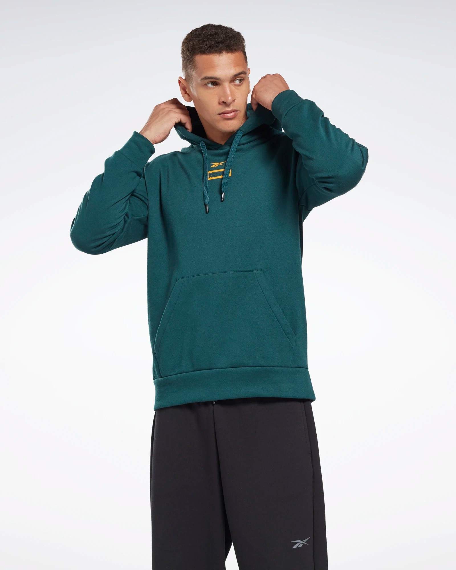 Худи мужское Reebok Thermowarm+Graphene Cotton Hoodie зеленое XL