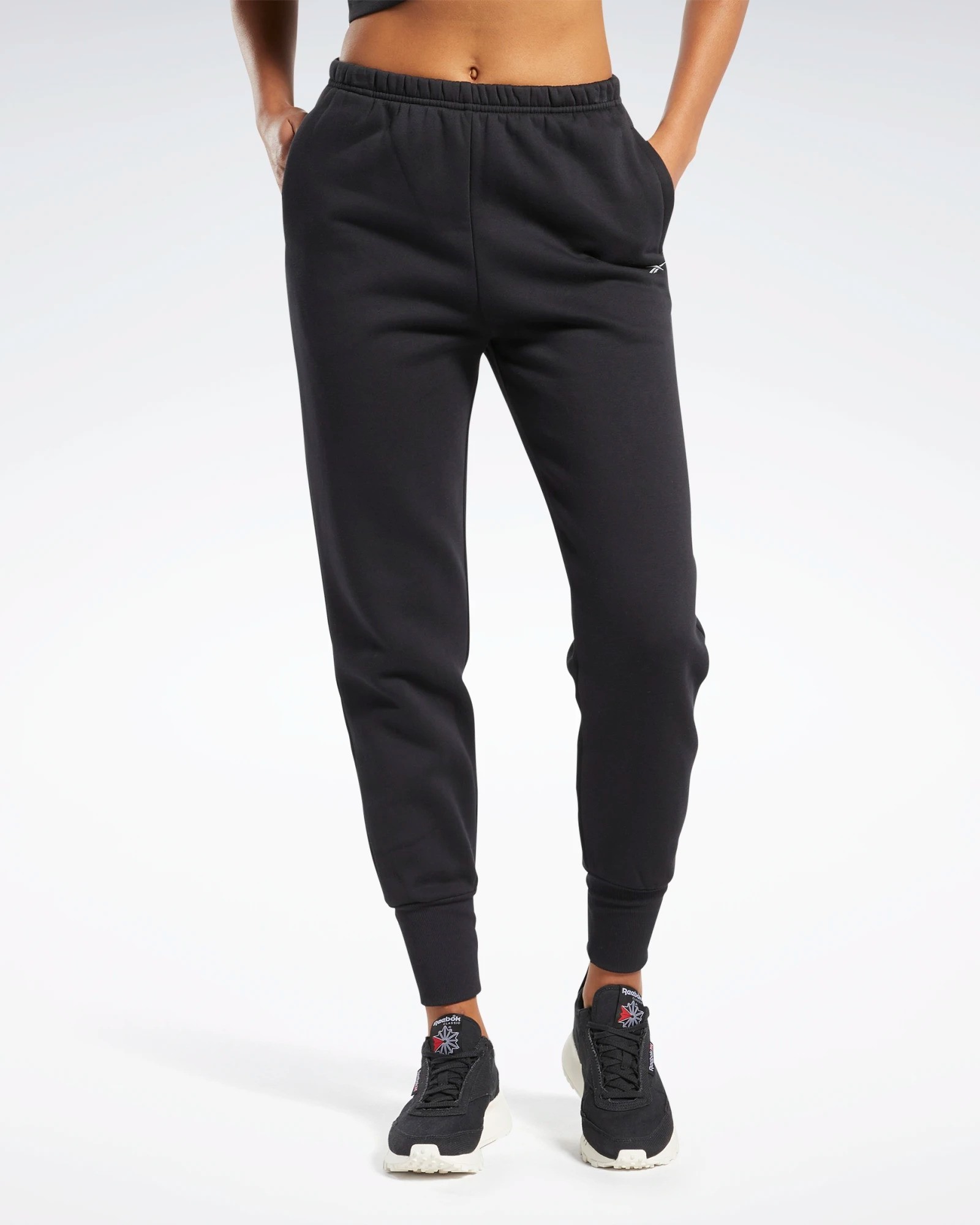

Спортивные брюки женские Reebok Classics Fleece Joggers черные XS, Classics Fleece Joggers