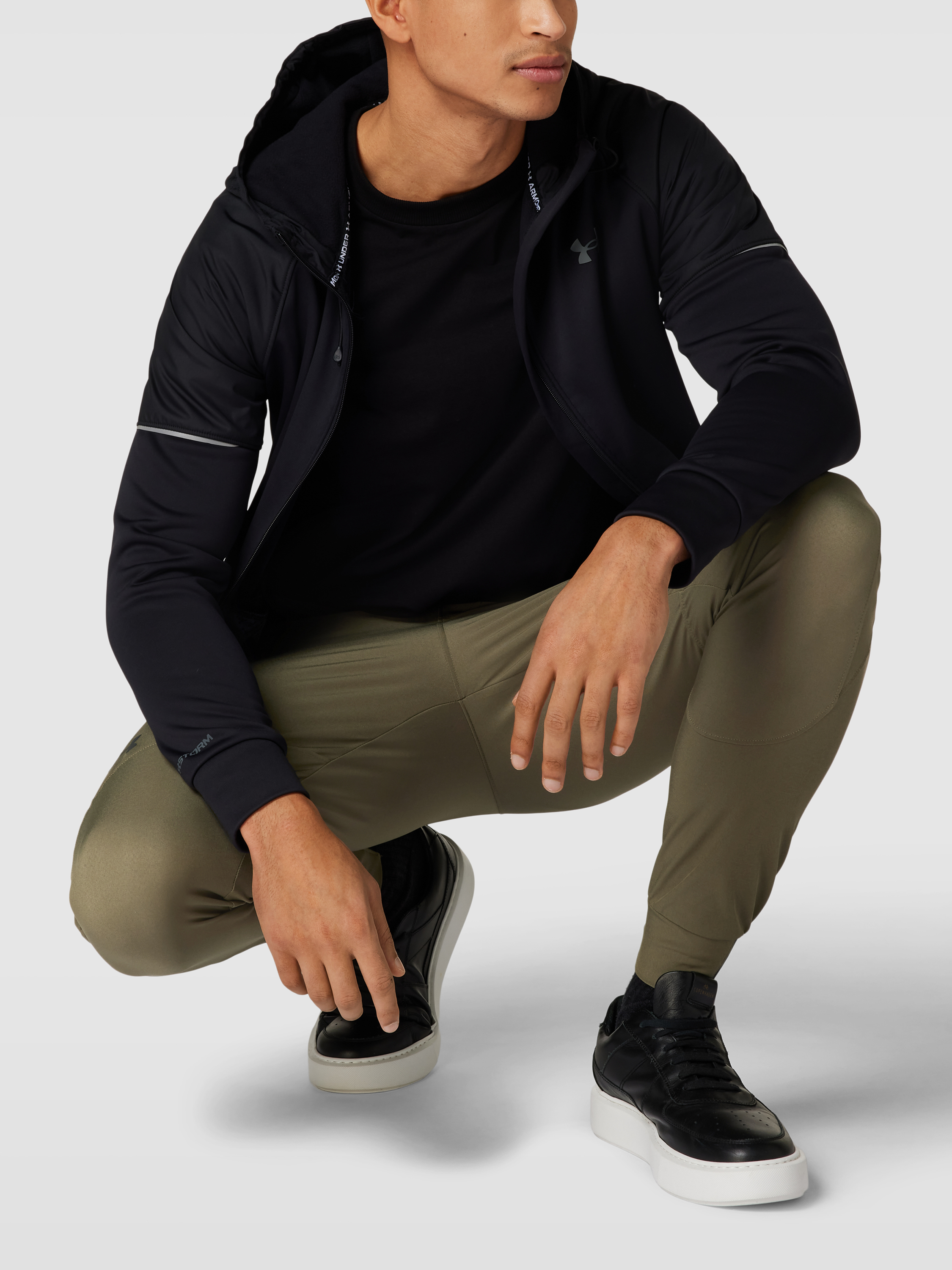 

Спортивные брюки мужские Under Armour 1702477 хаки XL доставка из-за рубежа, 1702477