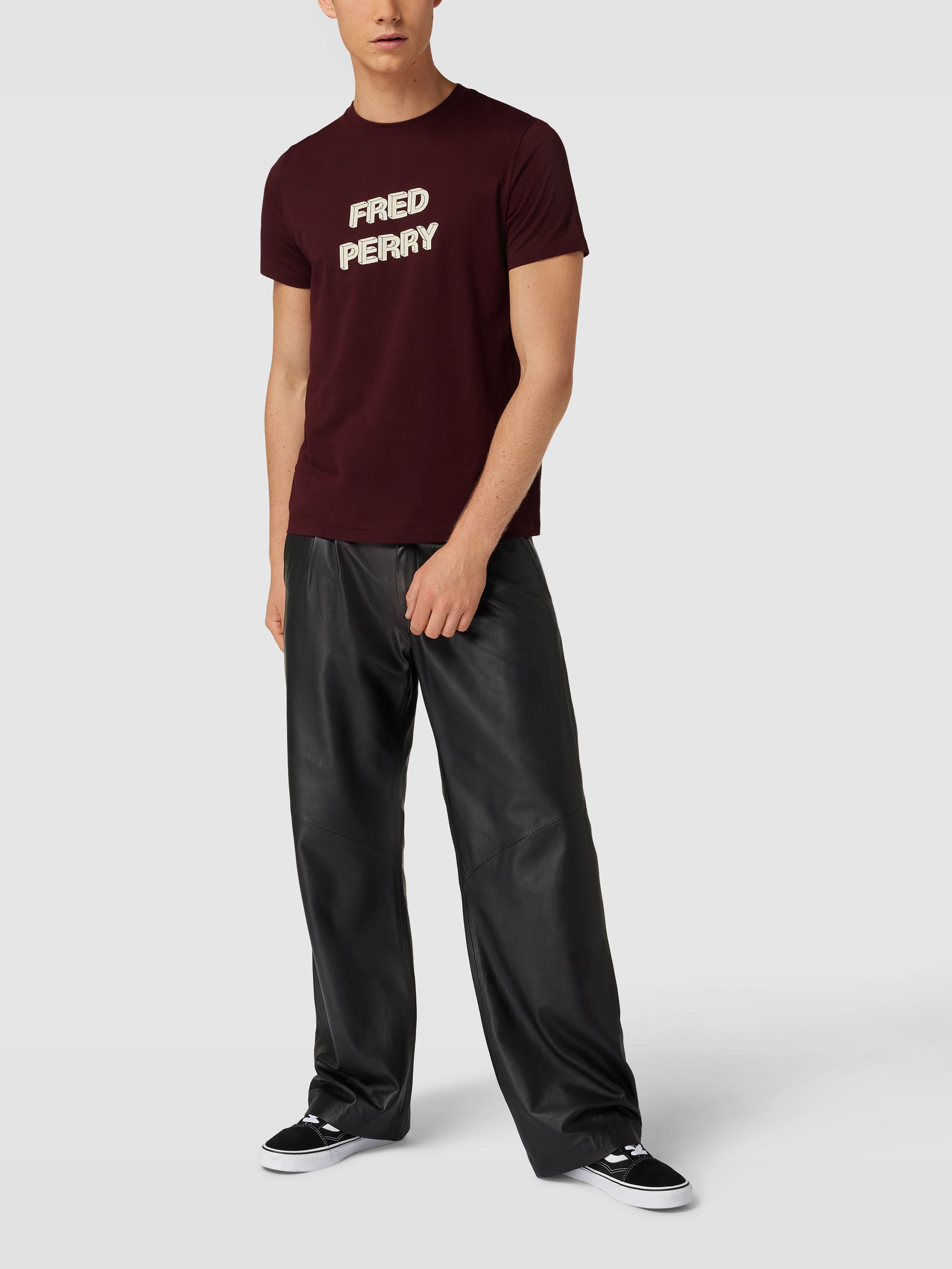 

Футболка мужская Fred Perry 1704354 бордовая XL доставка из-за рубежа, Бордовый, 1704354