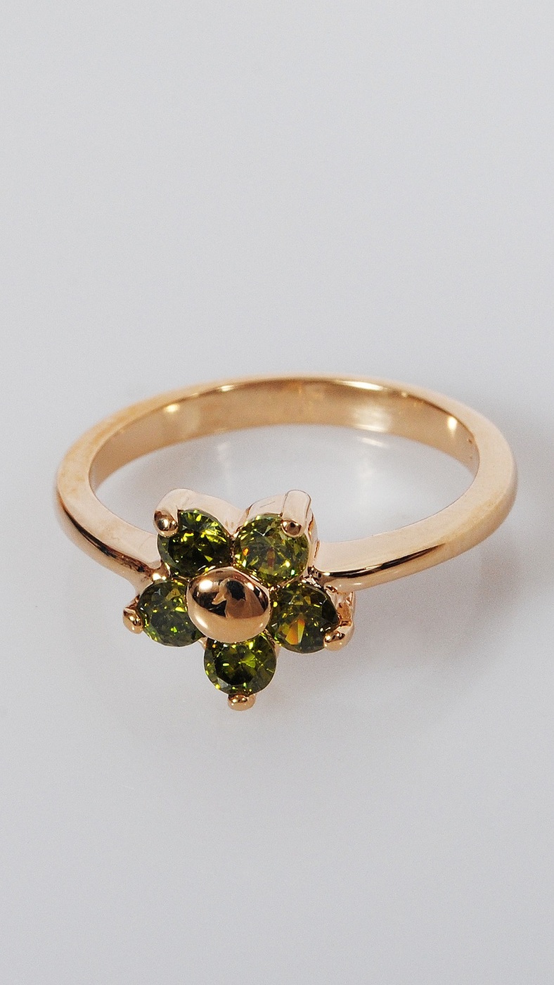 

Кольцо из бижутерного сплава р.  Lotus Jewelry Кольцо с перидотом "Цветочек", хризолит, Кольцо с перидотом "Цветочек"