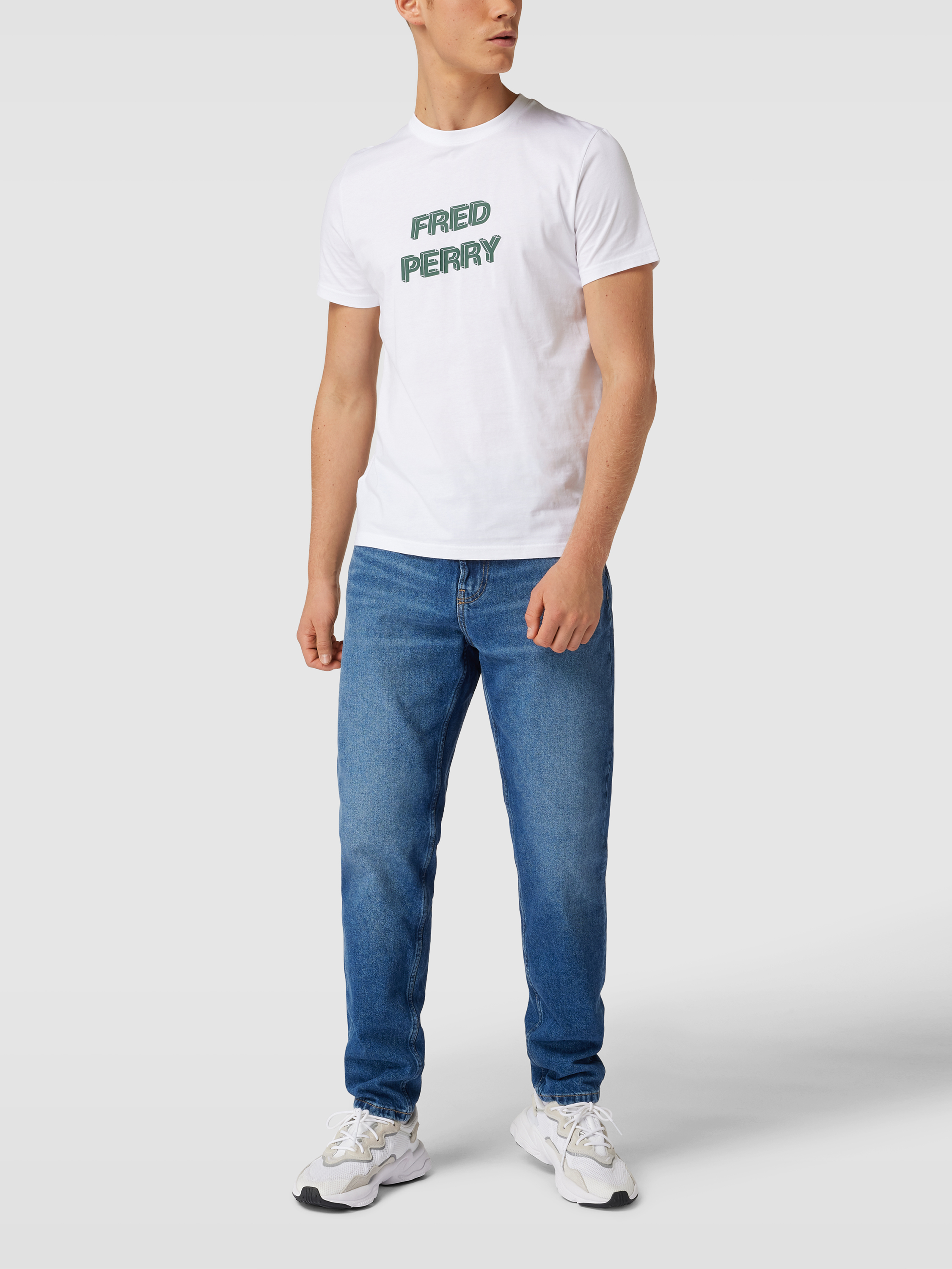 

Футболка мужская Fred Perry 1704352 белая L доставка из-за рубежа, Белый, 1704352