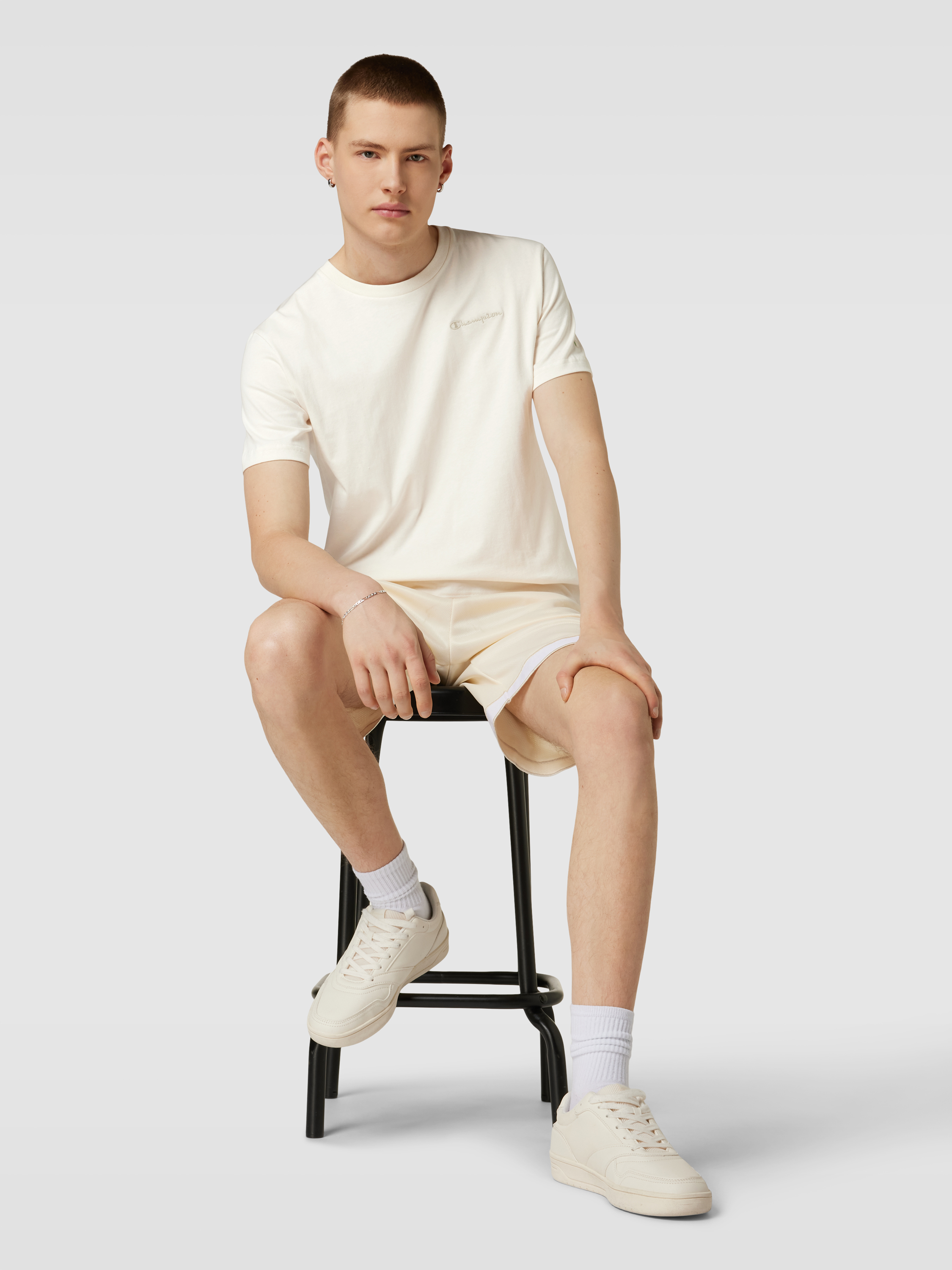 

Футболка мужская Champion 1715140 бежевая 2XL доставка из-за рубежа, Бежевый, 1715140