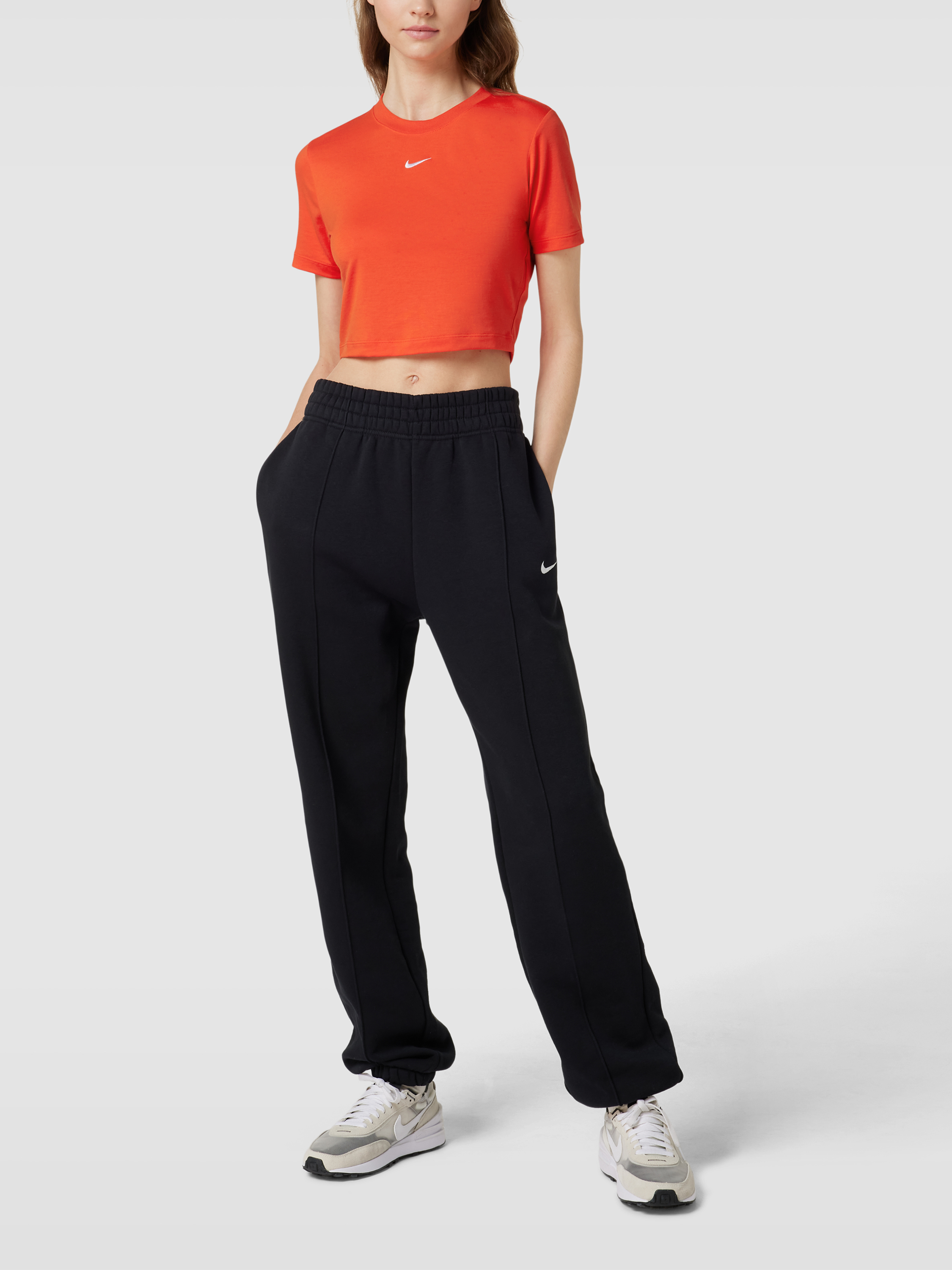 

Футболка женская Nike 1714800 красная M доставка из-за рубежа, Оранжевый, 1714800