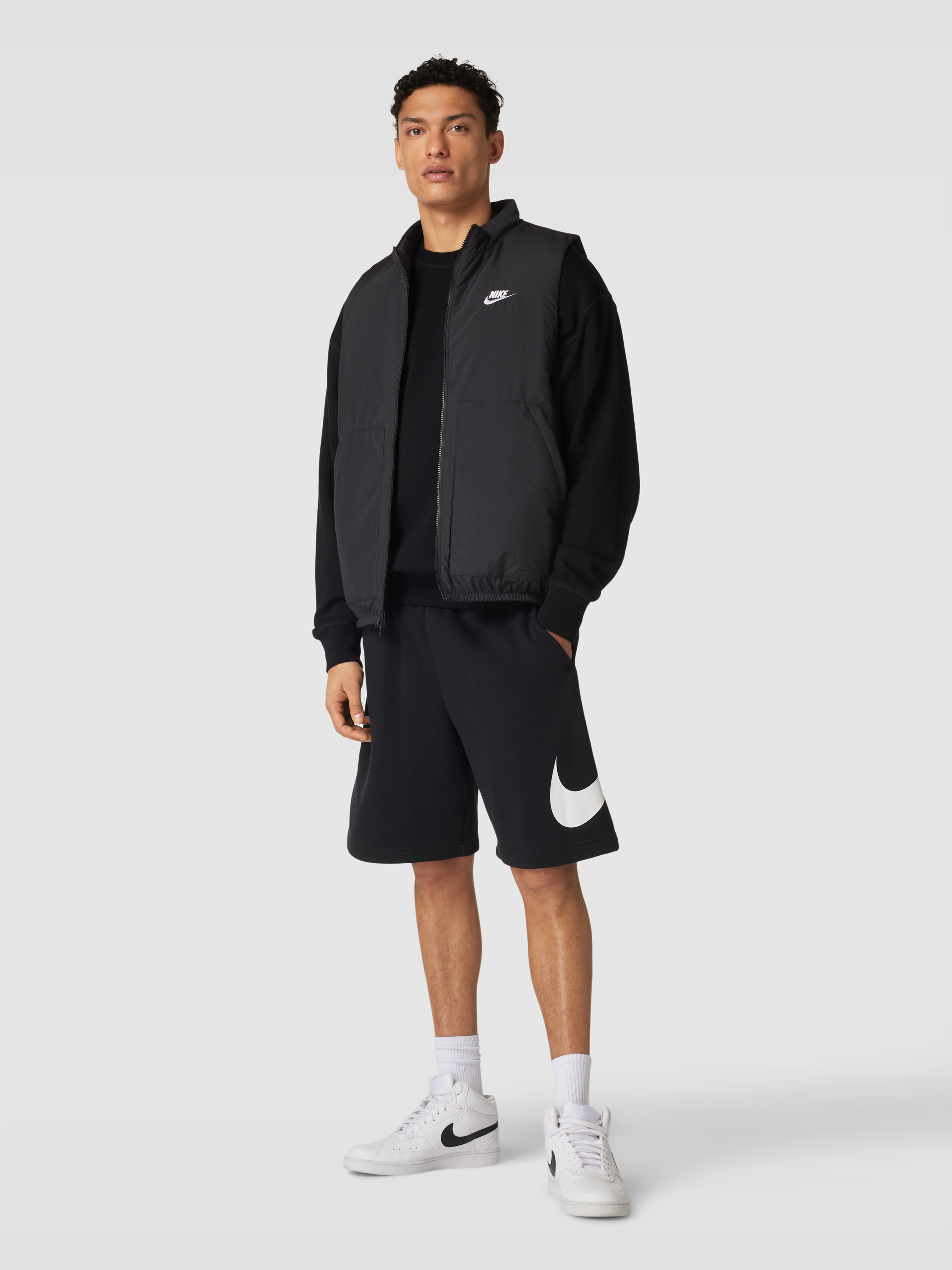 Утепленный жилет мужской Nike 1714683 черный XL доставка из-за рубежа