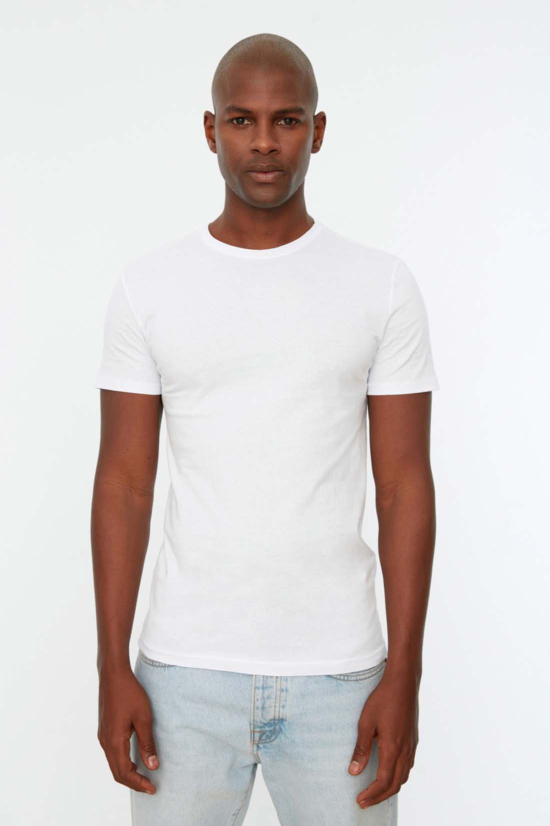 

Футболка мужская Trendyol TMNSS19BO0001 белая 3XL, trendyol TMNSS19BO0001