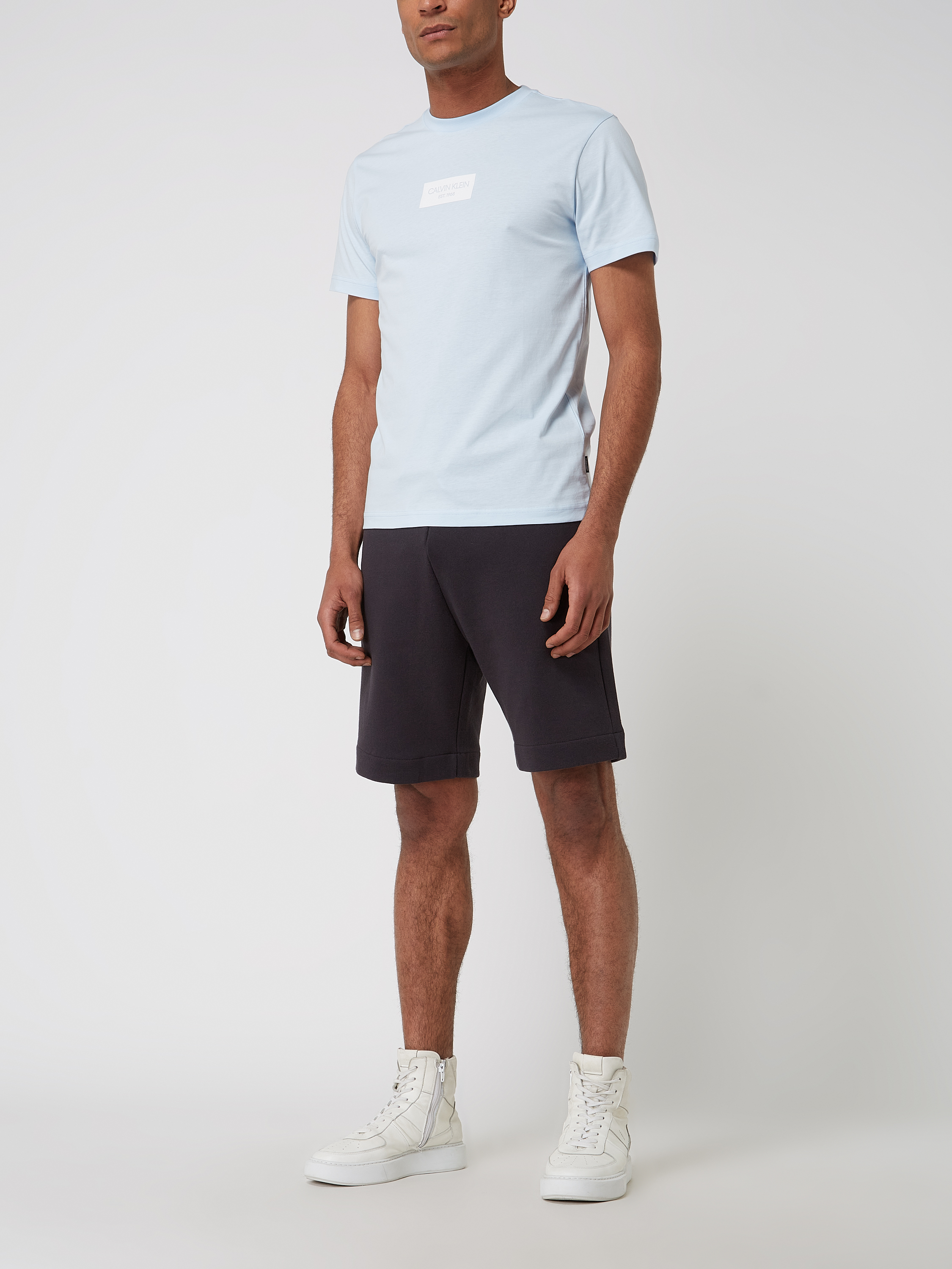 

Повседневные шорты мужские Esprit 1616512 серые M доставка из-за рубежа, Серый, 1616512