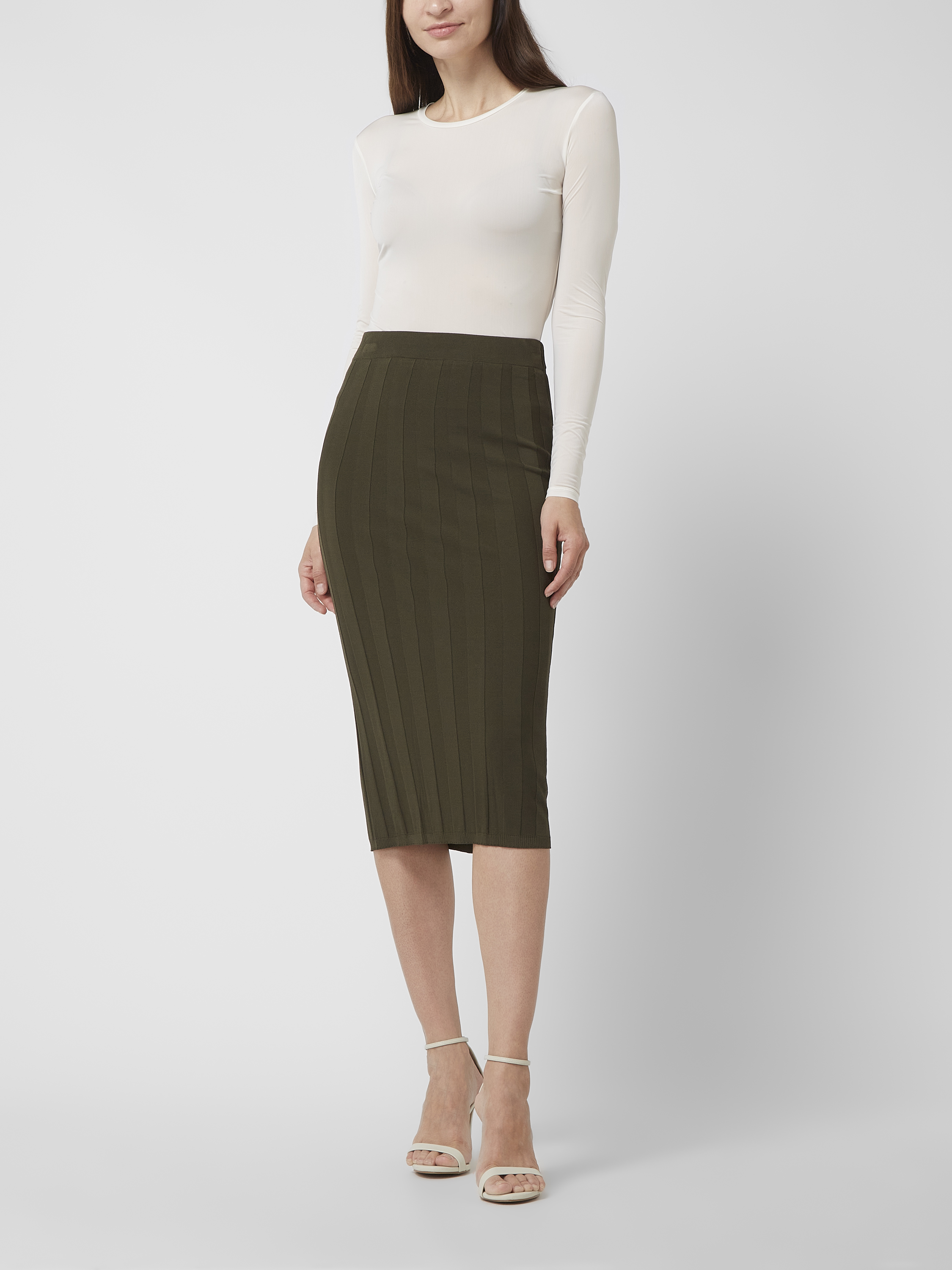 

Лонгслив женский Max Mara 1614018 бежевый 2XL доставка из-за рубежа, 1614018
