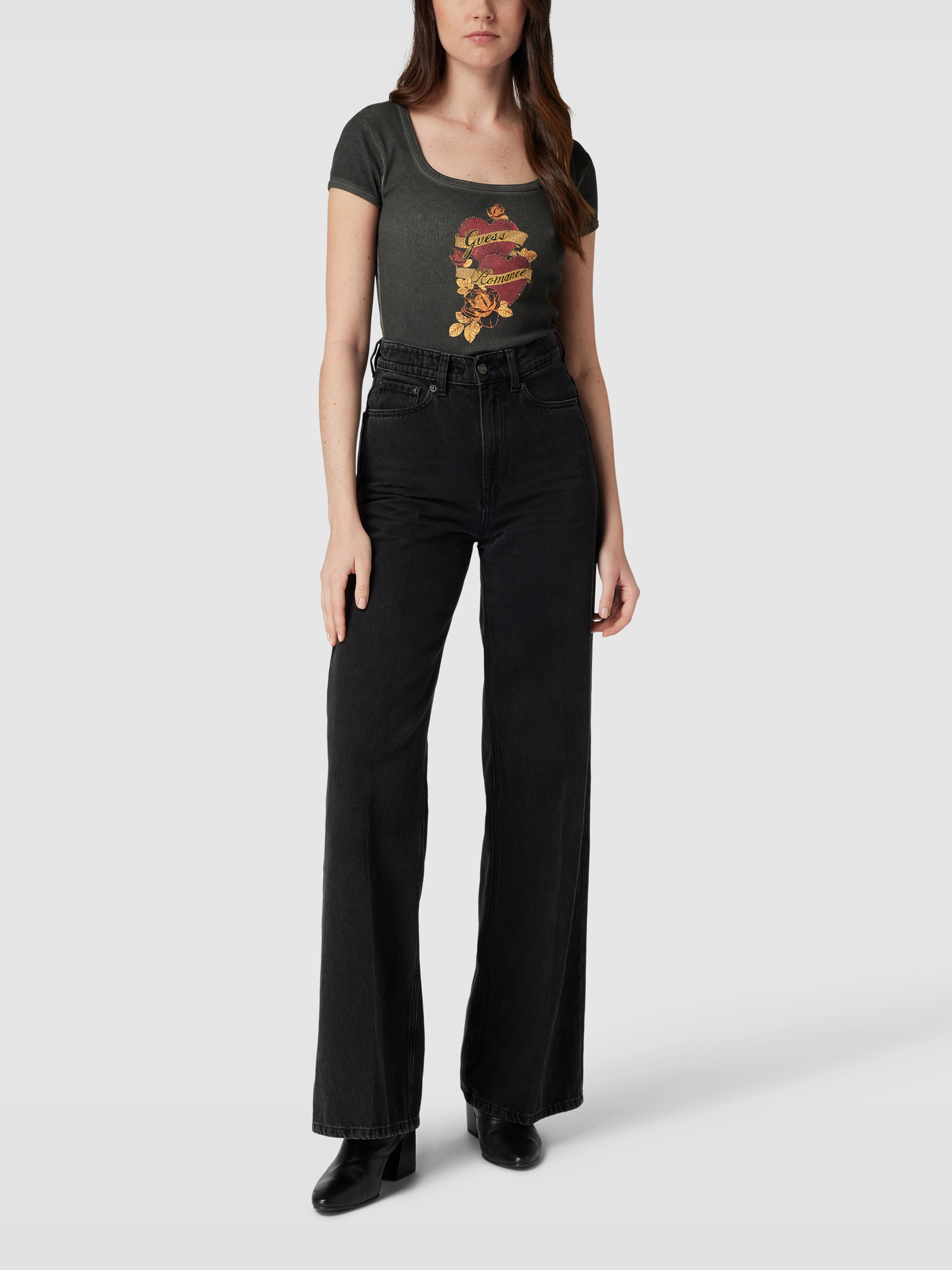 

Футболка женская Guess 1716667 черная XL доставка из-за рубежа, Черный, 1716667