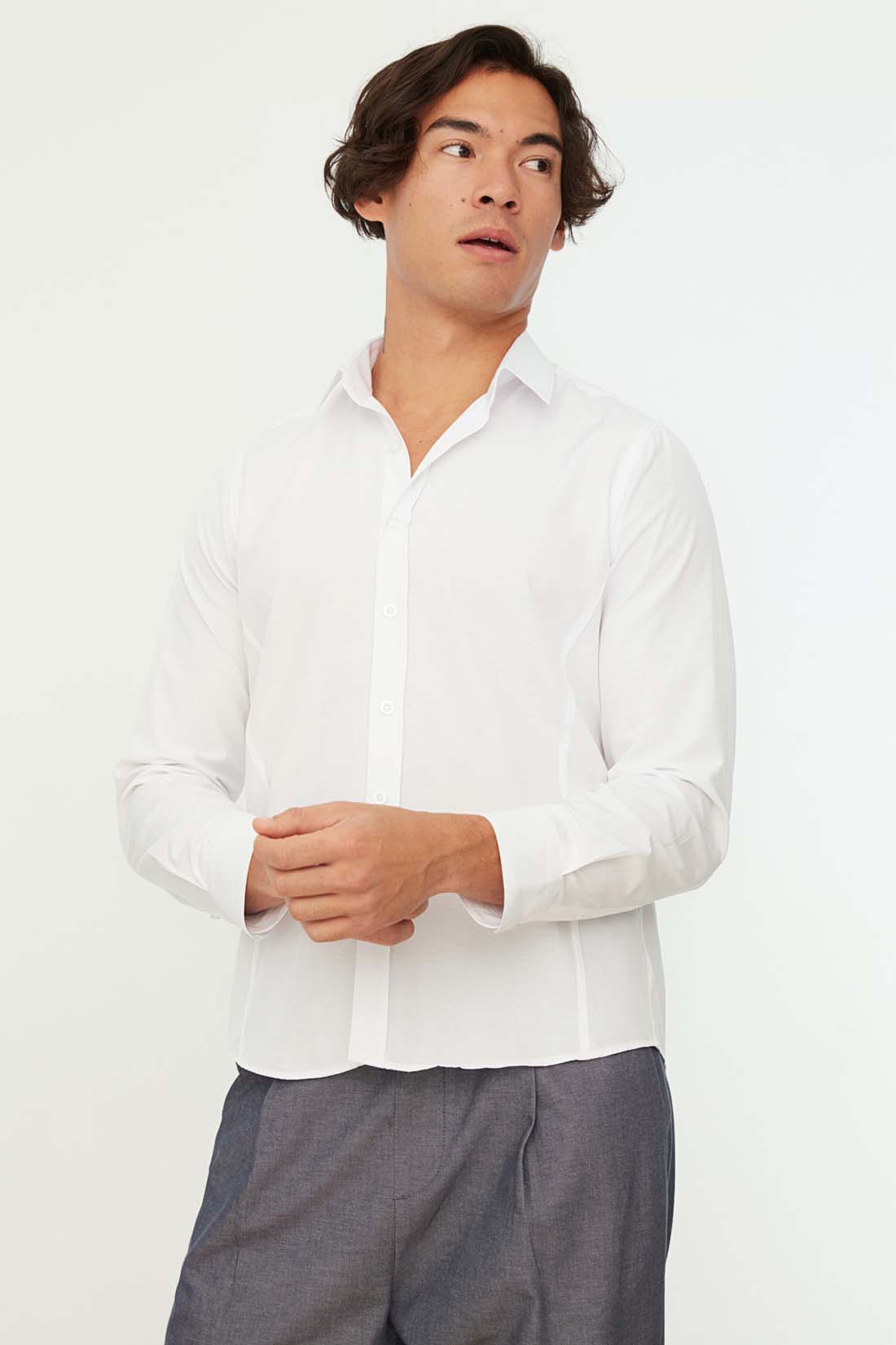 

Рубашка мужская Trendyol TMNSS20GO0540 белая S, trendyol TMNSS20GO0540