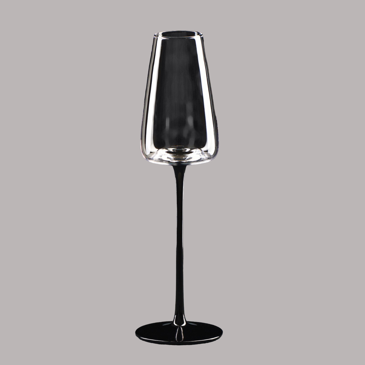 Бокал для шампанского Magistro «Идеал», 240 мл, 7,2?26 см, цвет чёрный