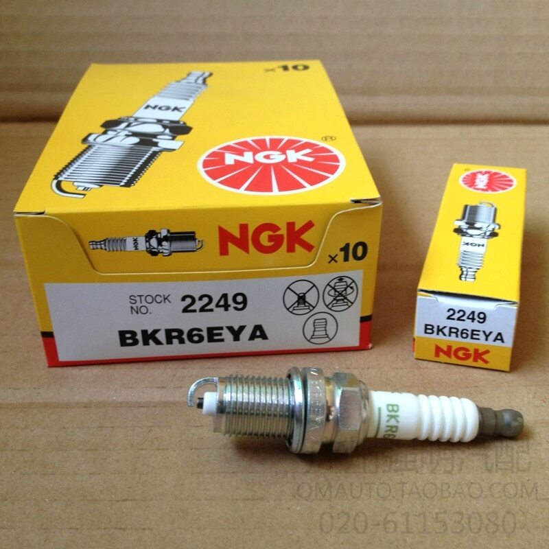 

Комплект свечей зажигания NGK NGK_BKR6EYA#4, BKR6EYA