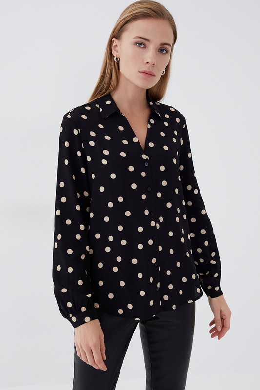 

Блуза женская ZARINA 1122004304 черная 42, 1122004304