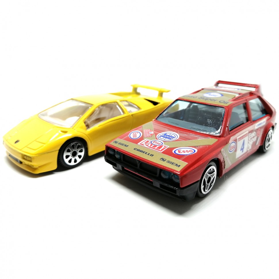 Набор коллекционных автомобилей Bburago Lamborghini Diablo и Lancia Delta, масштаб 1:43