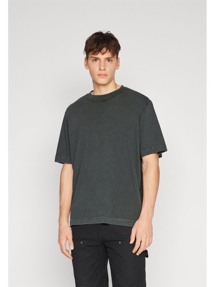 

Футболка мужская Abercrombie & Fitch A0F22O0C8 черная S, Черный, A0F22O0C8