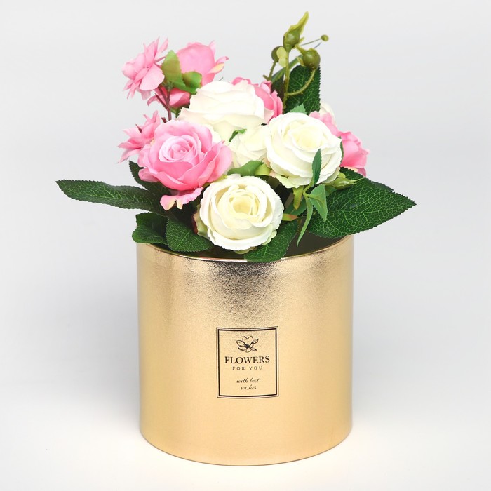 

Шляпная коробка «Flowers», золотая, 15 х 15 см, Коллекция упаковки "Послание"