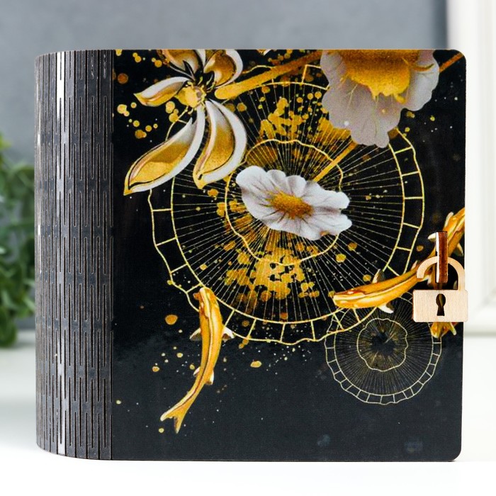 

Шкатулка-книга "Рыбёшки" 14х14 см