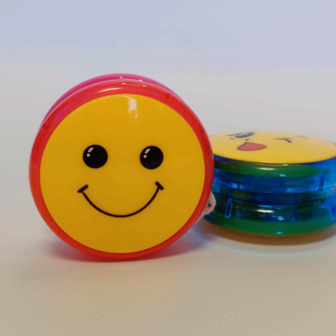 Йо-йо 1000toys стильный смайлик, красный