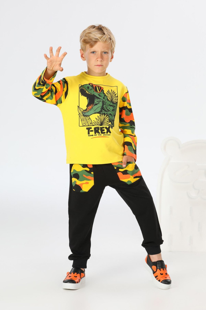 

Спортивный костюм Lupia Kids р. 8-9 лет Черный, 948 (доставка из-за рубежа), 948