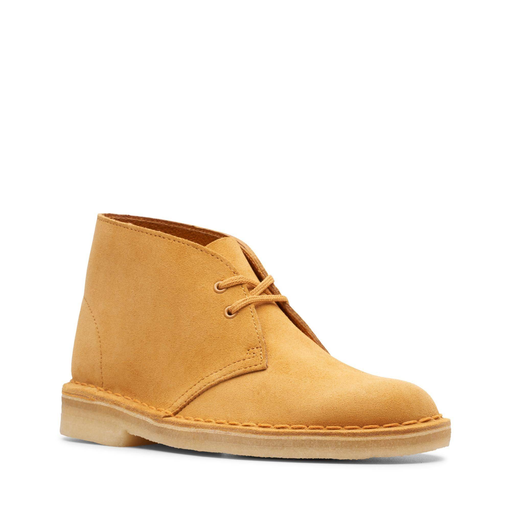 

Ботинки женские Clarks Desert Boot. 26138824 желтые 37 EU, Desert Boot. 26138824