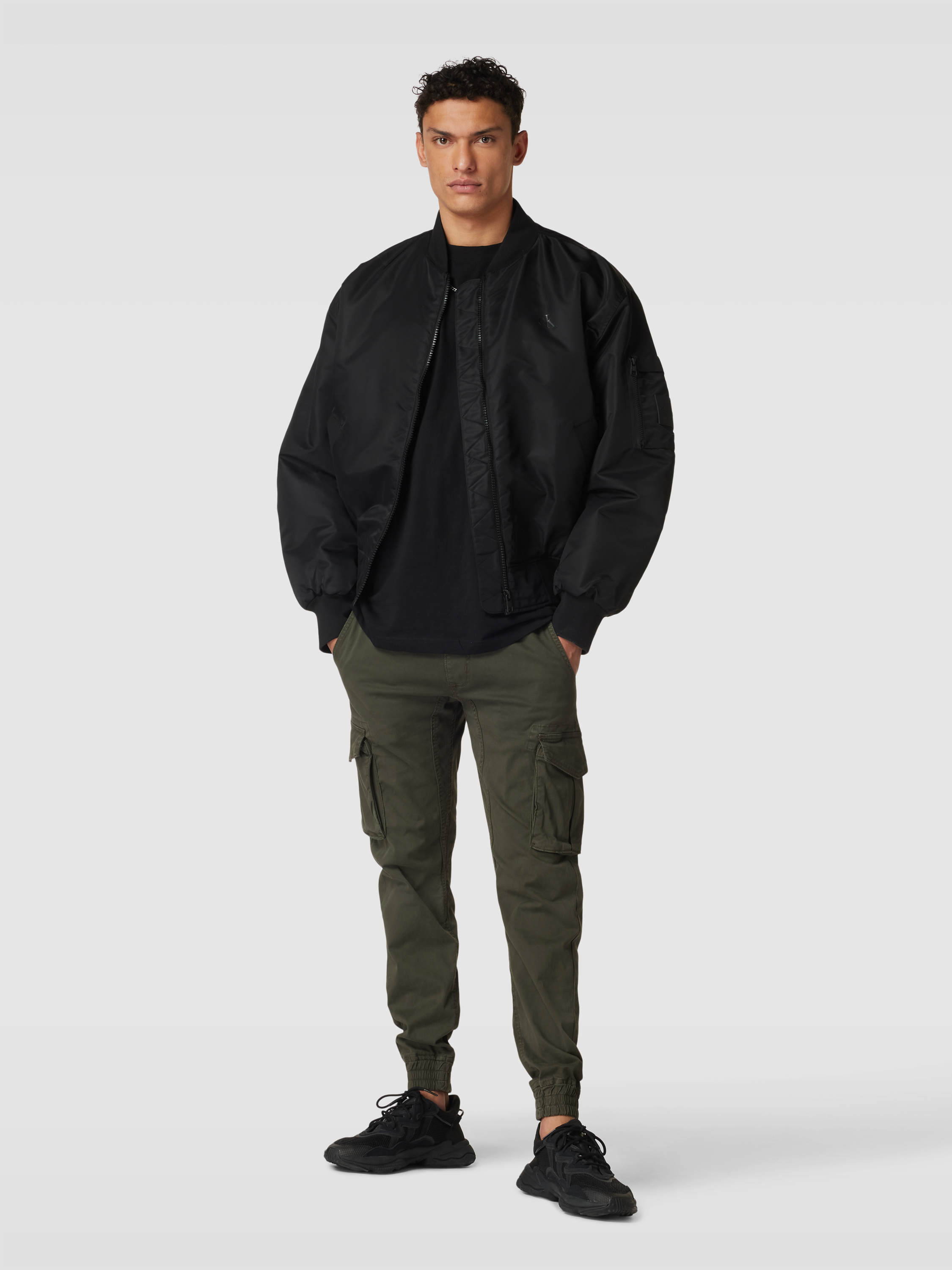 Брюки мужские Alpha Industries 1717503 черные XL доставка из-за рубежа 20567₽