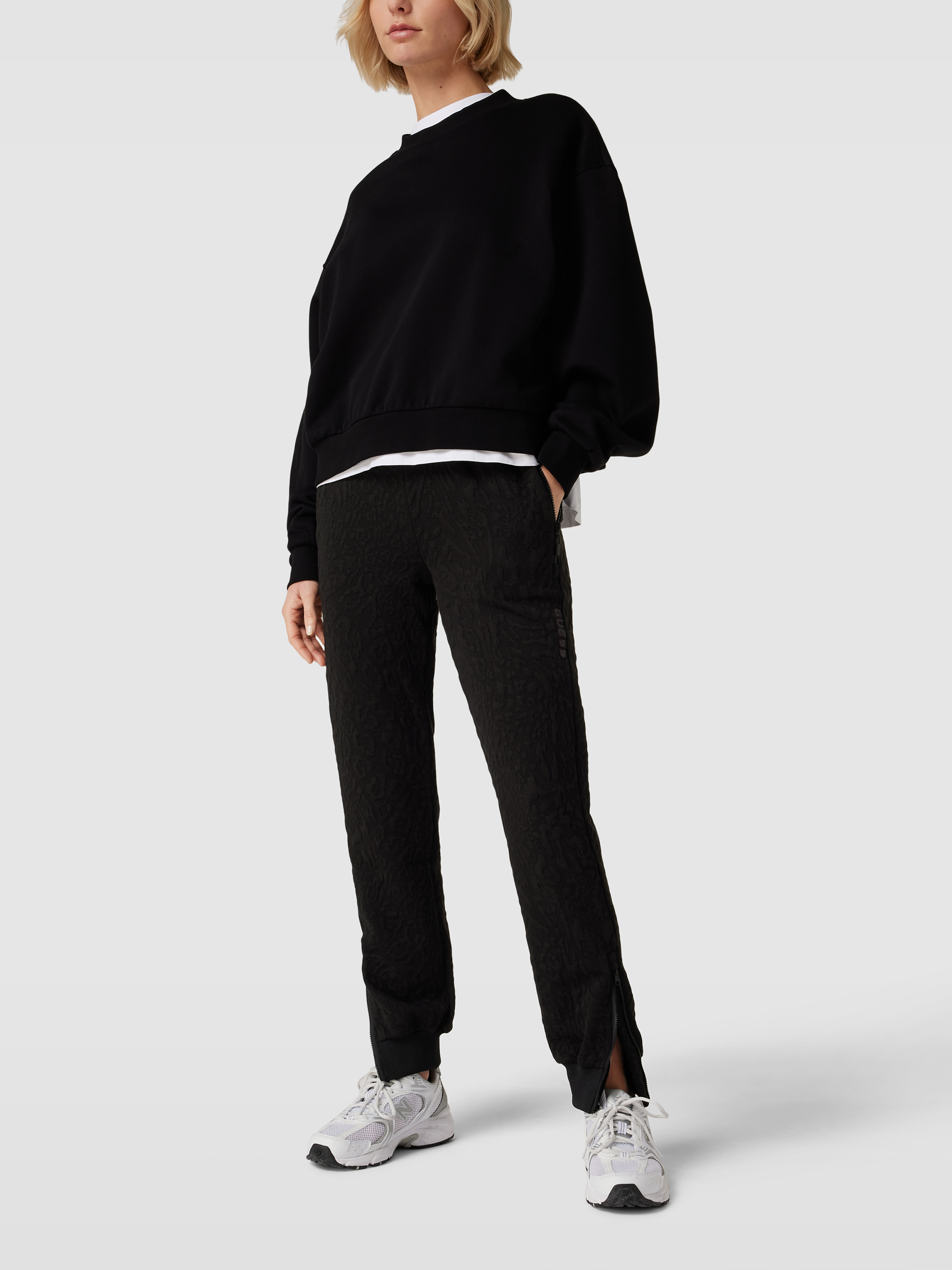 

Спортивные брюки женские Guess 1719064 черные S доставка из-за рубежа, Черный, 1719064