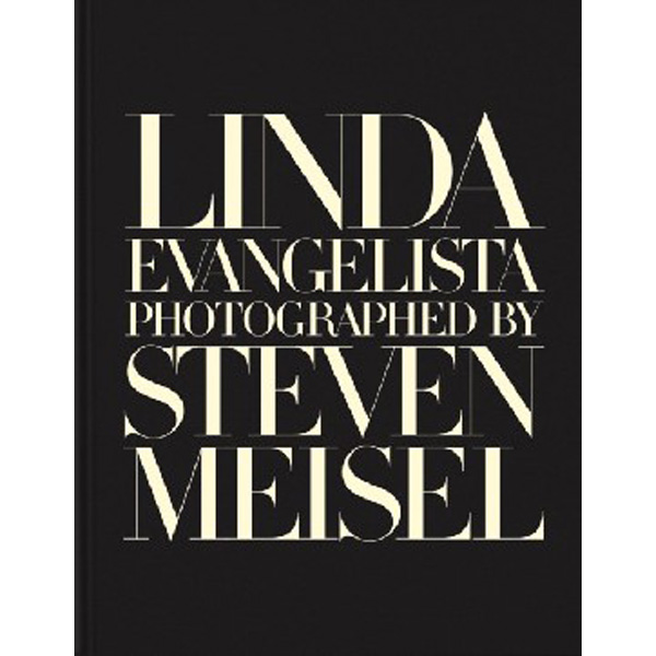 

Linda Evangelista Photographed by Steven Meisel / Linda Evangelista