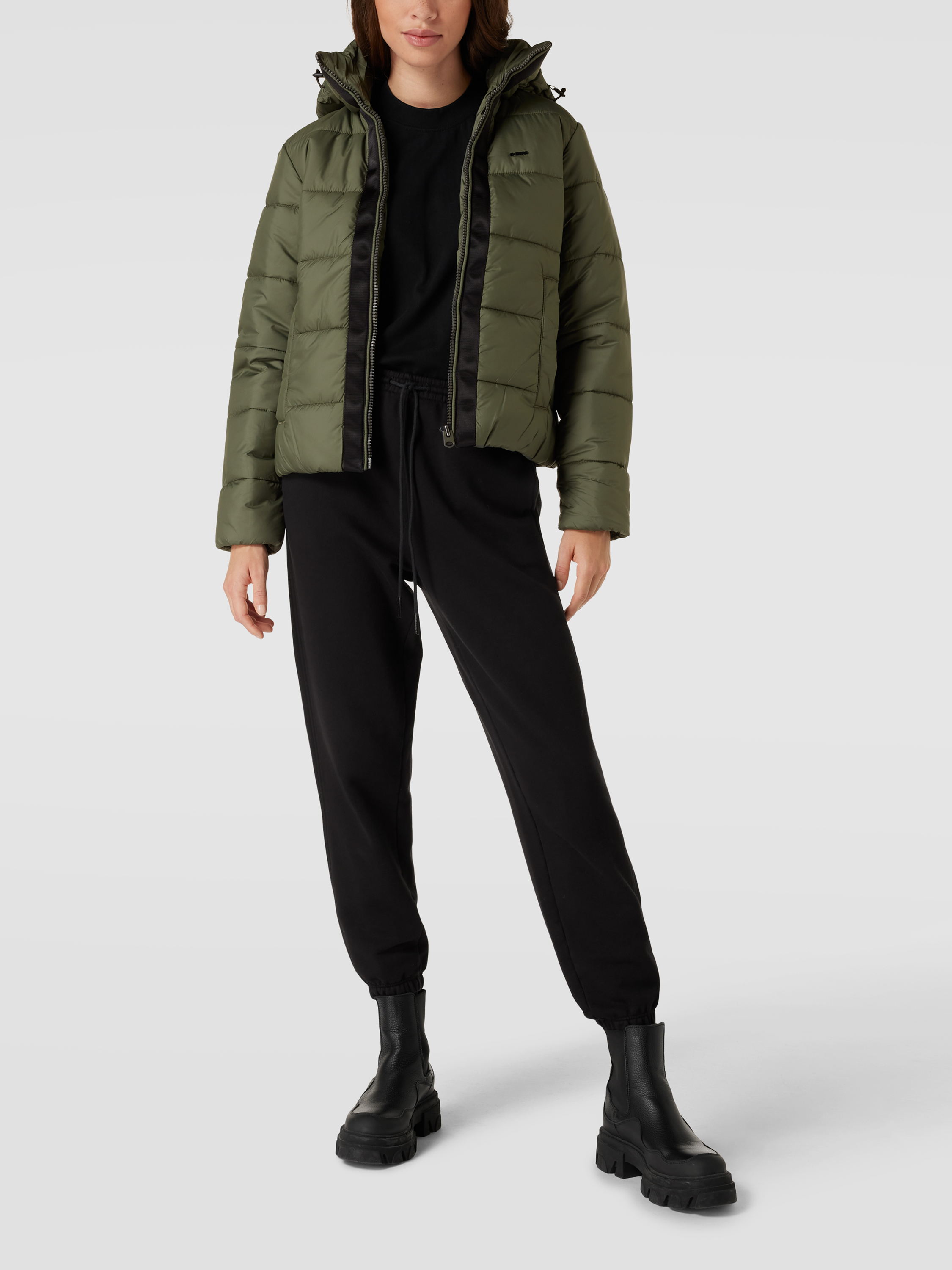 

Куртка женская G-Star Raw 1638089100 зеленая XS доставка из-за рубежа, Хаки, 1638089100