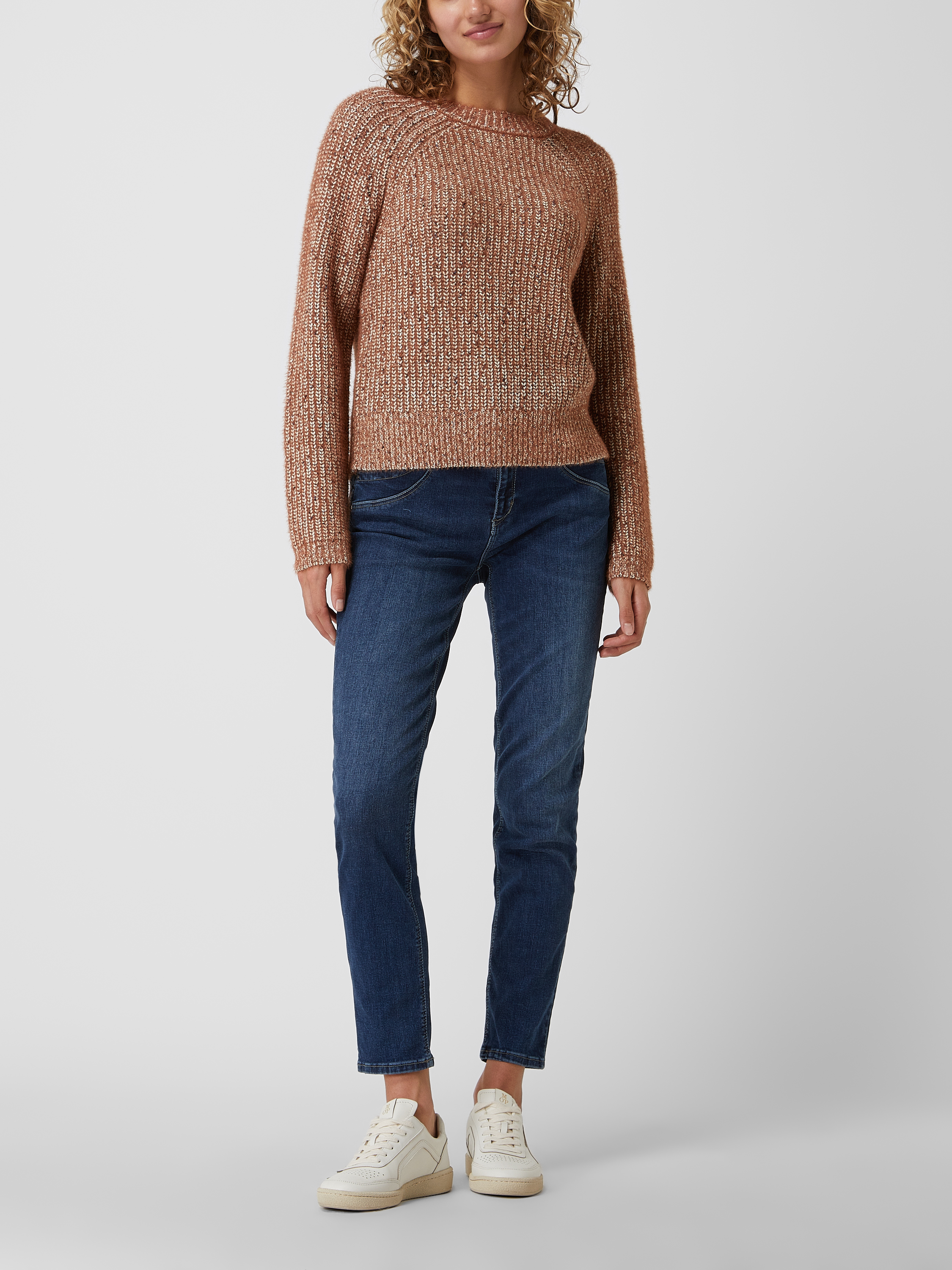 

Джемпер женский Betty & Co 1645551 коричневый 44 eu доставка из-за рубежа, 1645551