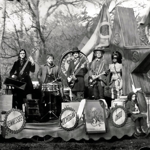 

The Raconteurs / Consolers Of The Lonely (CD)