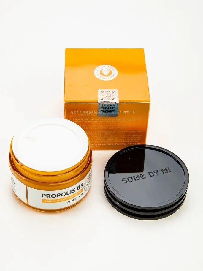 Успокаивающий крем с экстрактом прополиса Some By Mi Propolis B5 Glow Barrier Calming Crea