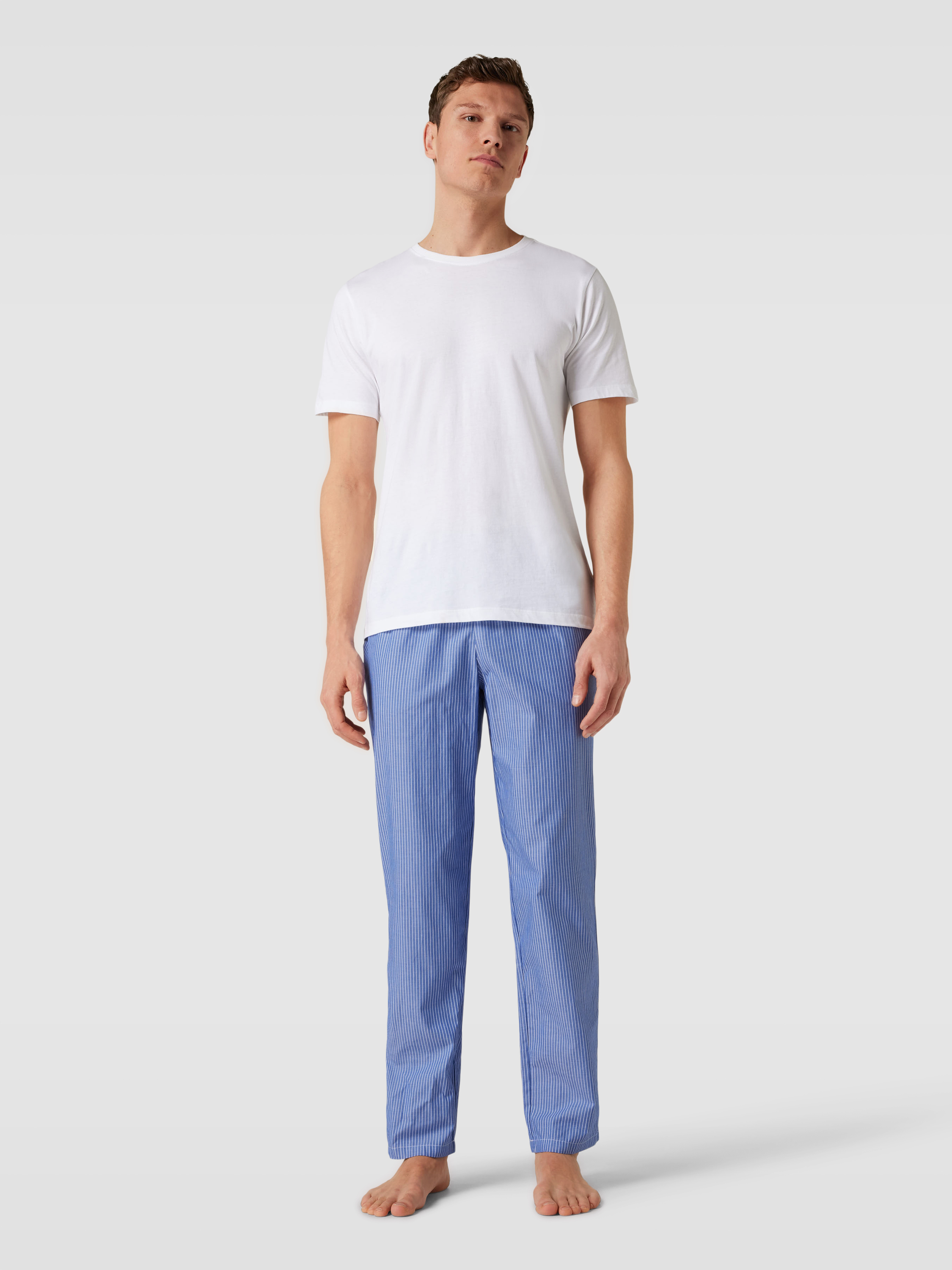 

Брюки домашние мужские Emporio Armani 1737844 синие M доставка из-за рубежа, Синий, 1737844