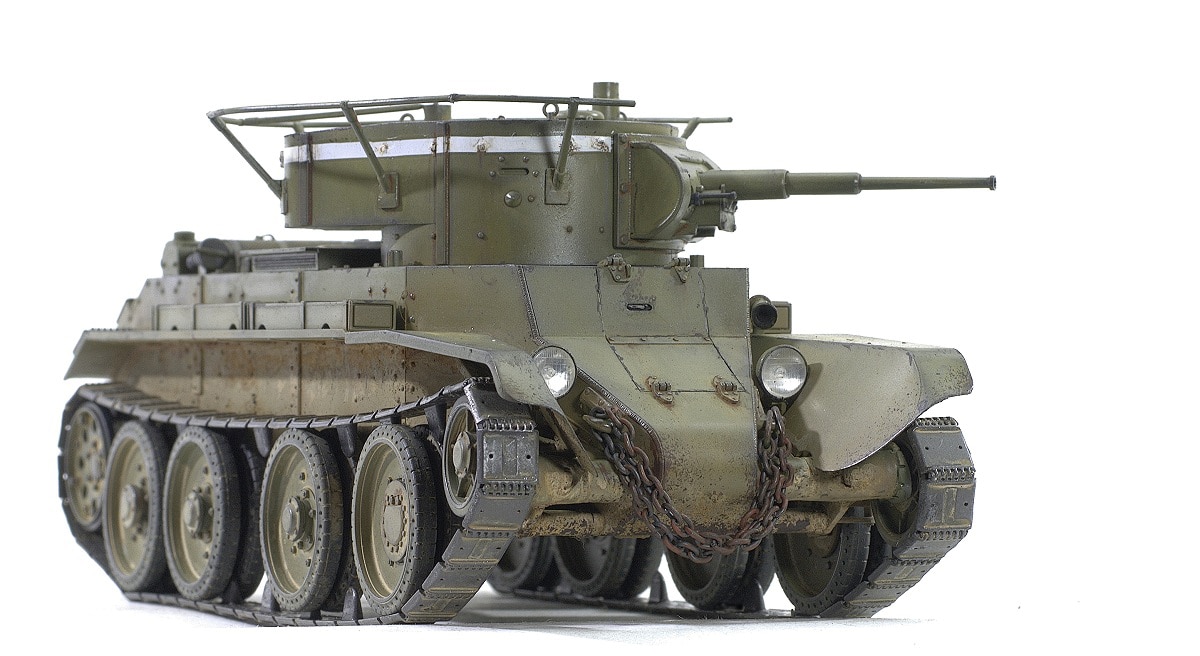 Советский легкий танк БТ-7М 35027 ARK-models 1/35