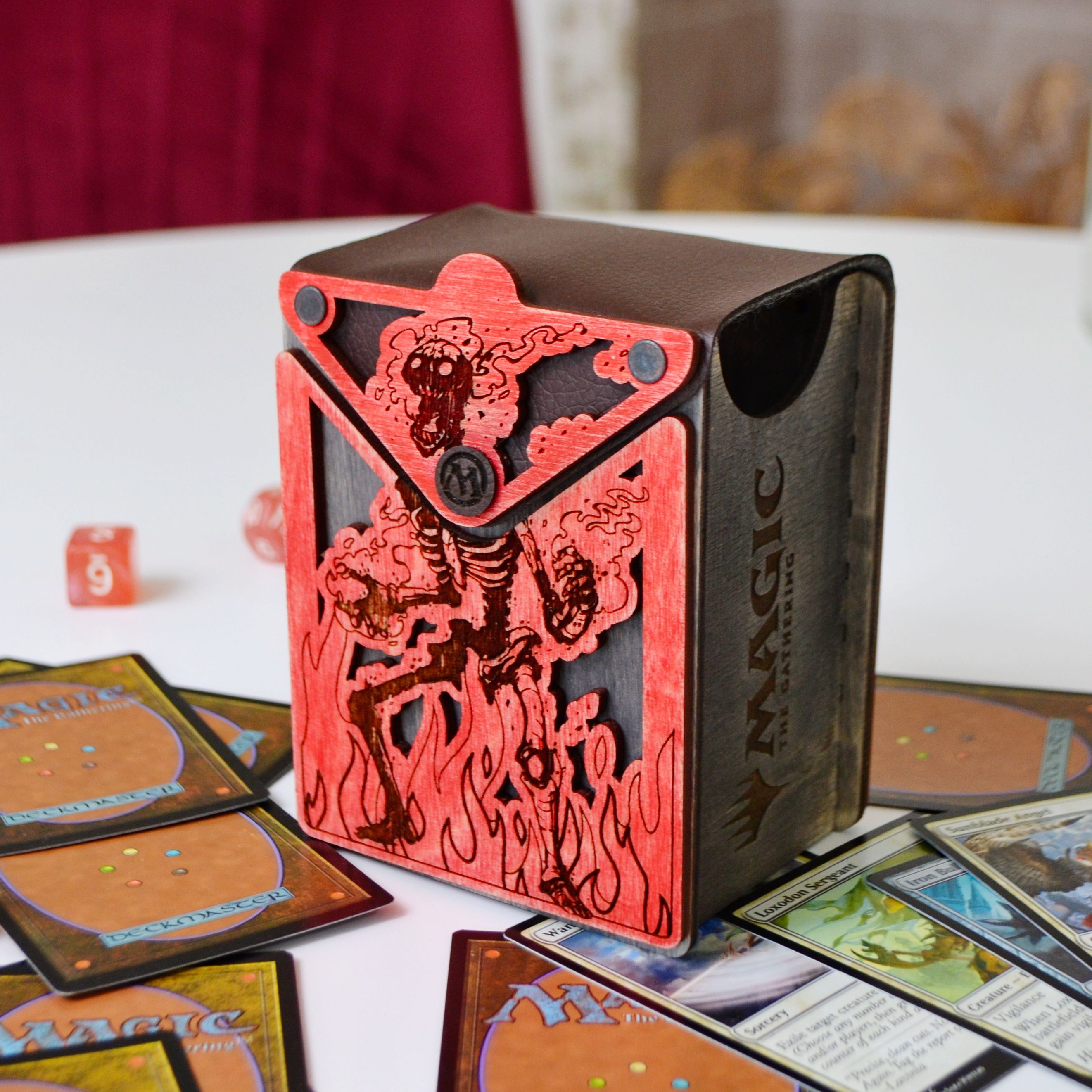 Deckbox Чудеса Леса MTG Пироман L (на 80+ карт), magic the gathering дополнение для magic the gathering 200 необычных карт в декбоксе и случайная промо карта