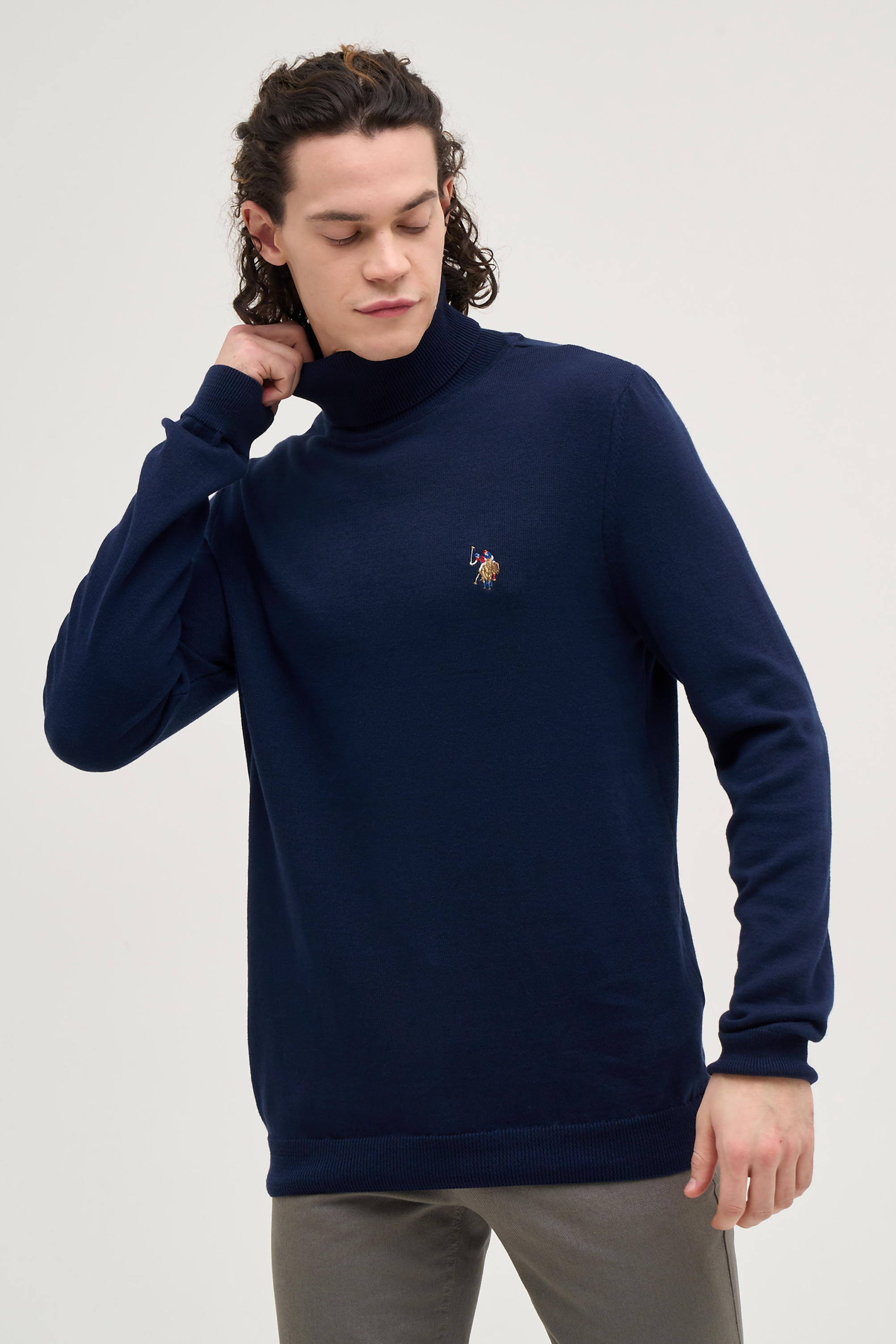 Водолазка мужская US POLO Assn G081SZ0TK0FORBES-R SK23 синяя M 4360₽