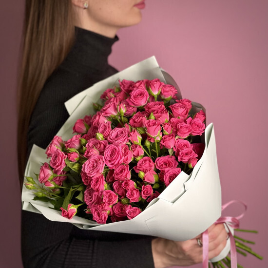 

Букет из 17 кустовых роз
