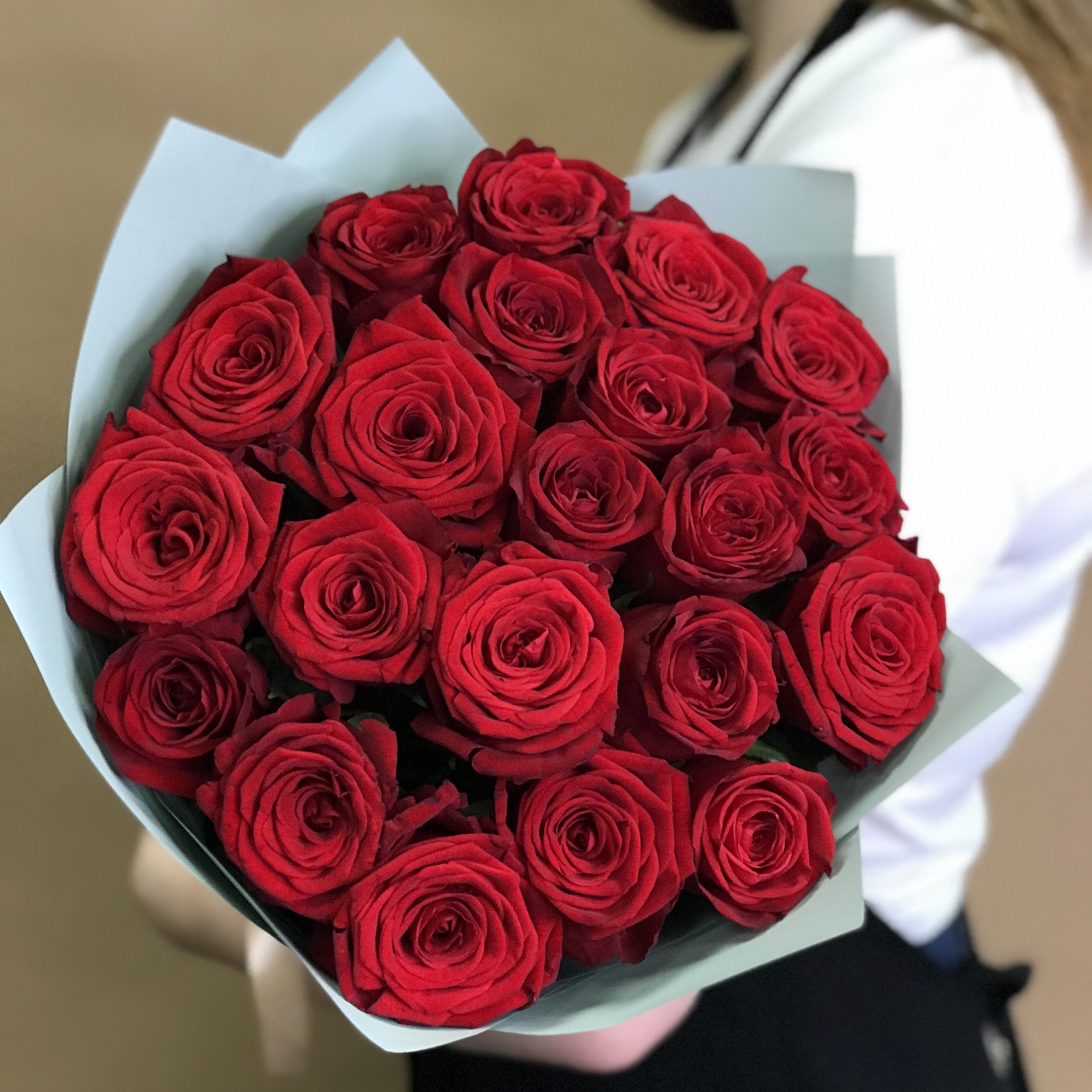 

Букет из 21 красной розы (50 см).