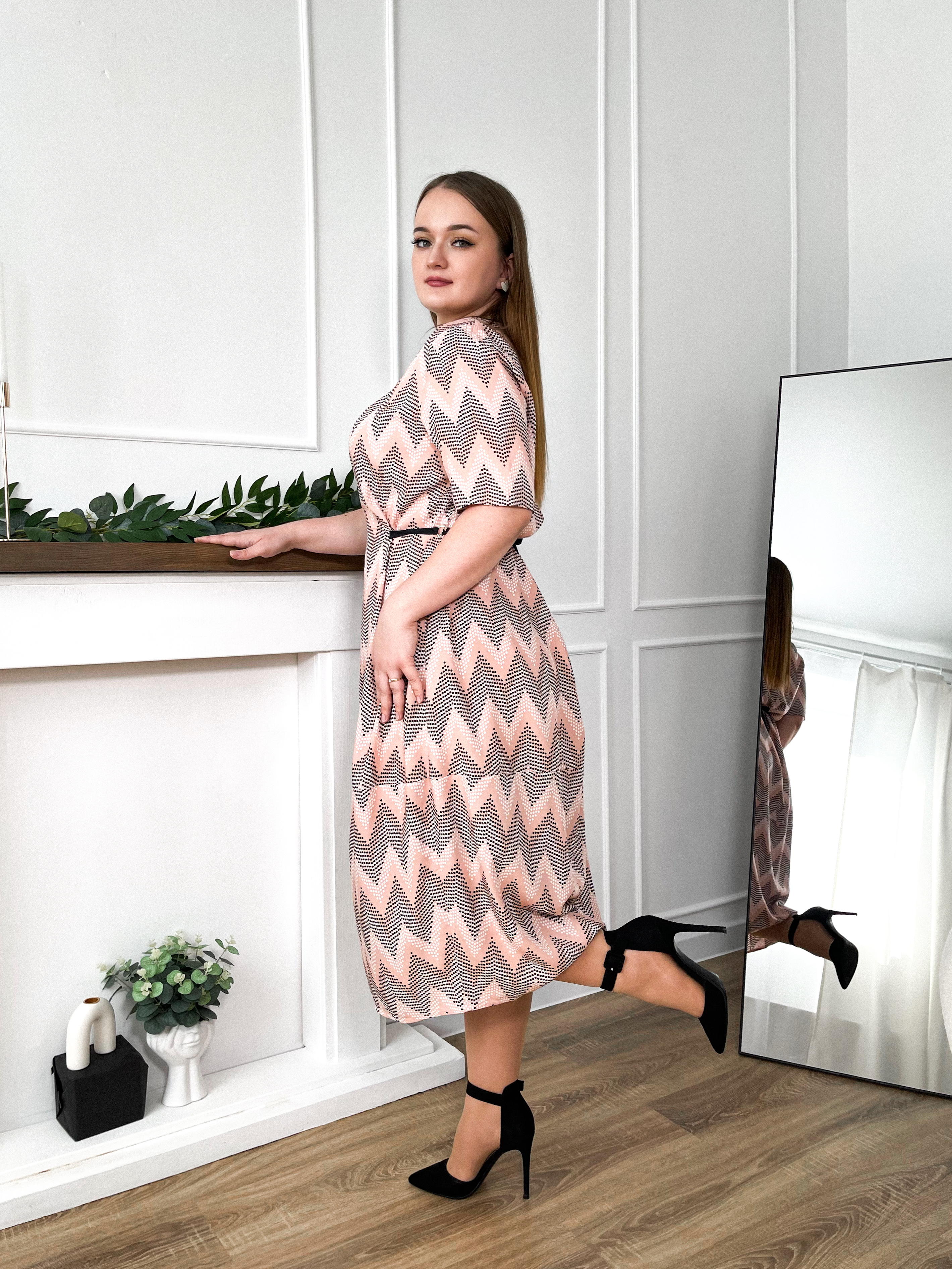 

Платье женское 13 Dresses М4 разноцветное 50 RU, Разноцветный, М4