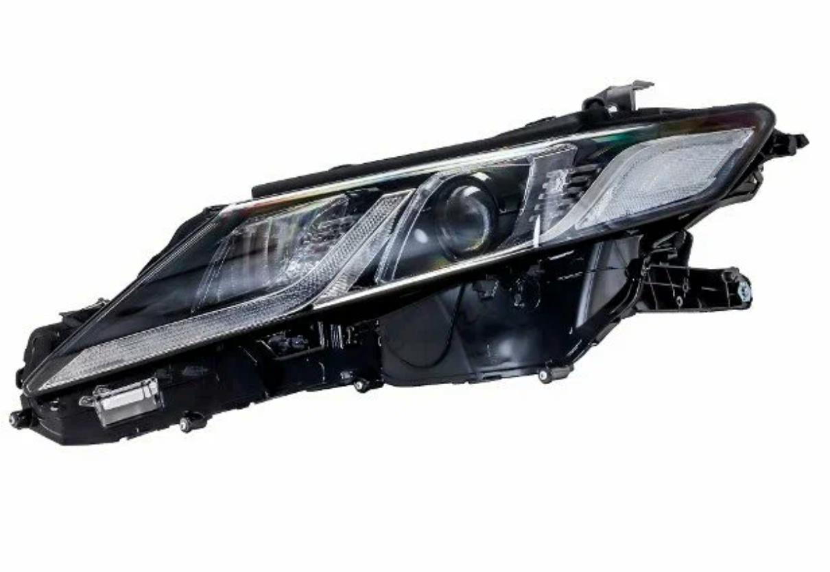 

Передняя фара левая Toyota Camry XV70, XV70