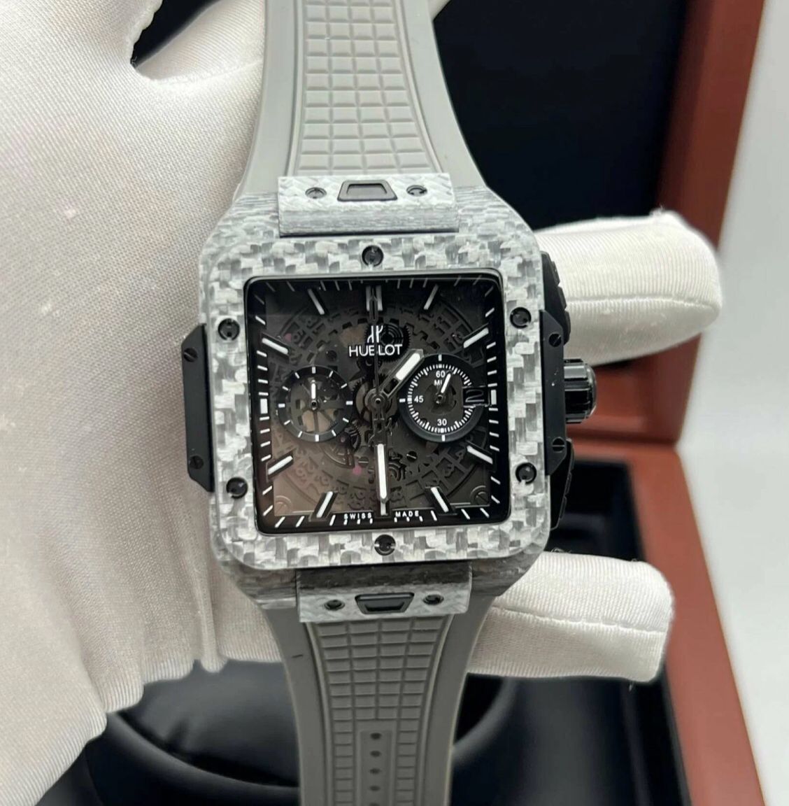 Наручные часы унисекс HUBLOT Square Bang Unico