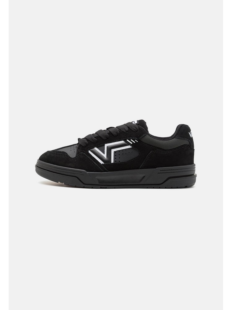 

Кеды унисекс VANS VA215O0DR черные 47 EU, Черный, VA215O0DR