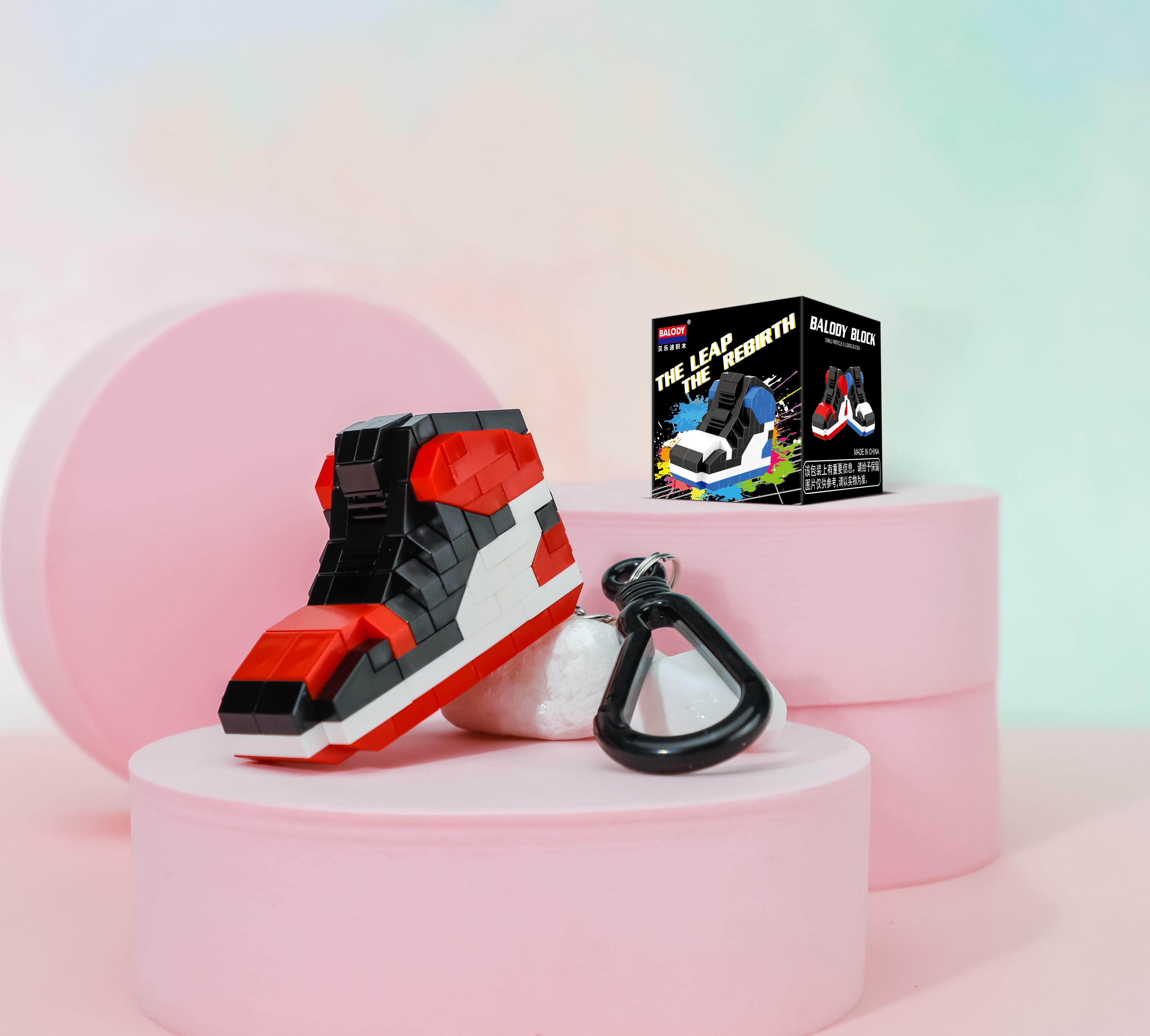 

Конструктор 3D из миниблоков Balody Кроссовок Air Jordan 1 красный брелок 165 эл BA18085-1, BA18085-1