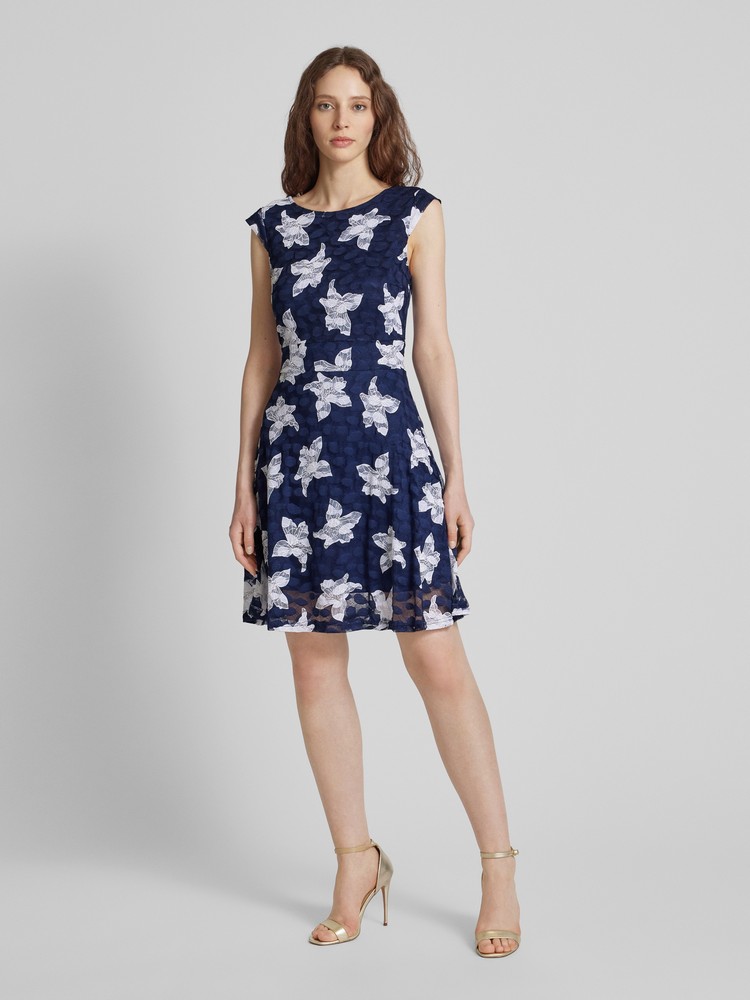 

Платье женское Apricot 434394 синее XXL, Синий, 434394