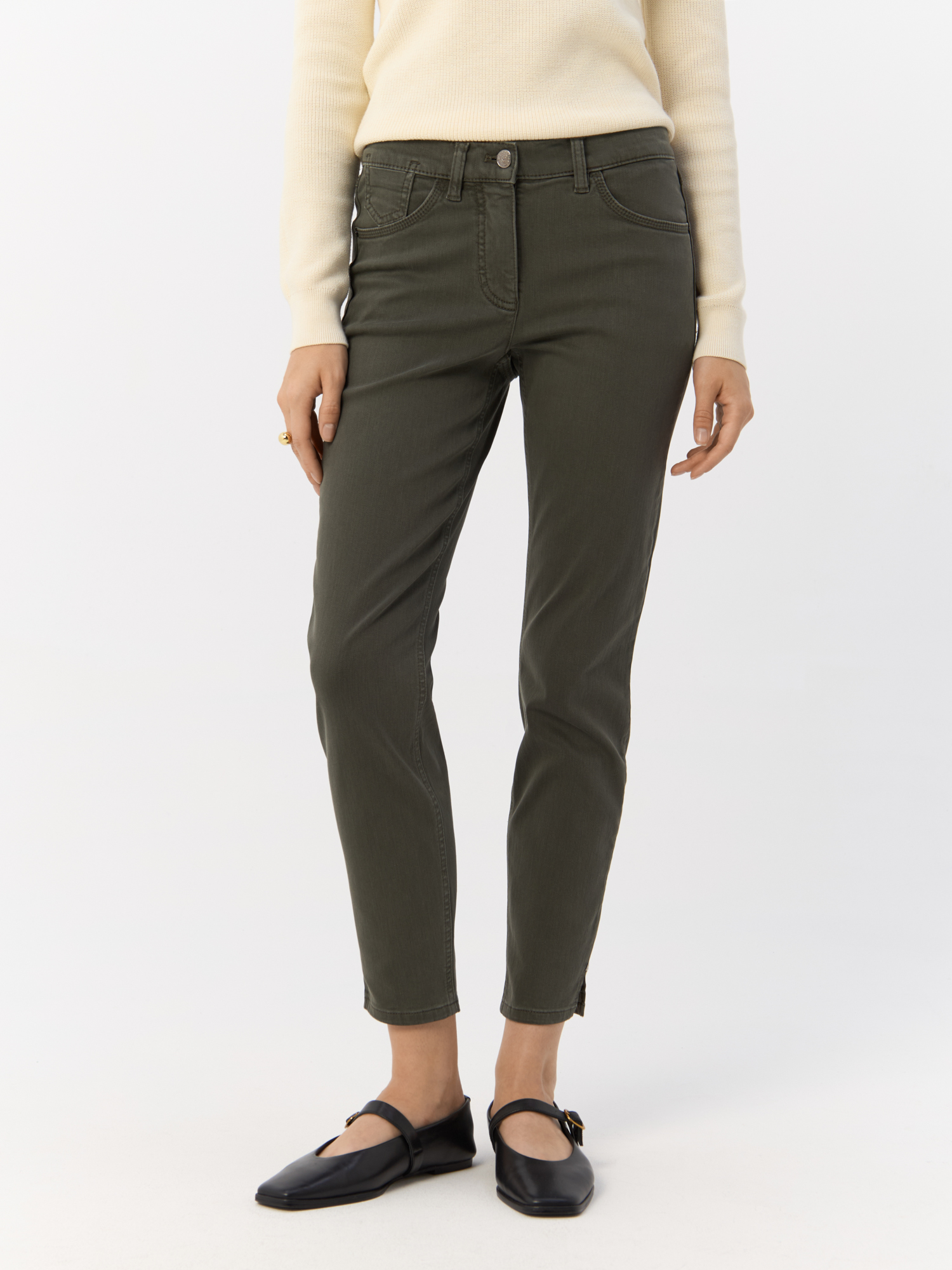 

Джинсы женские Gerry Weber 92431-66951-509388-36R хаки 36R, 92431-66951-