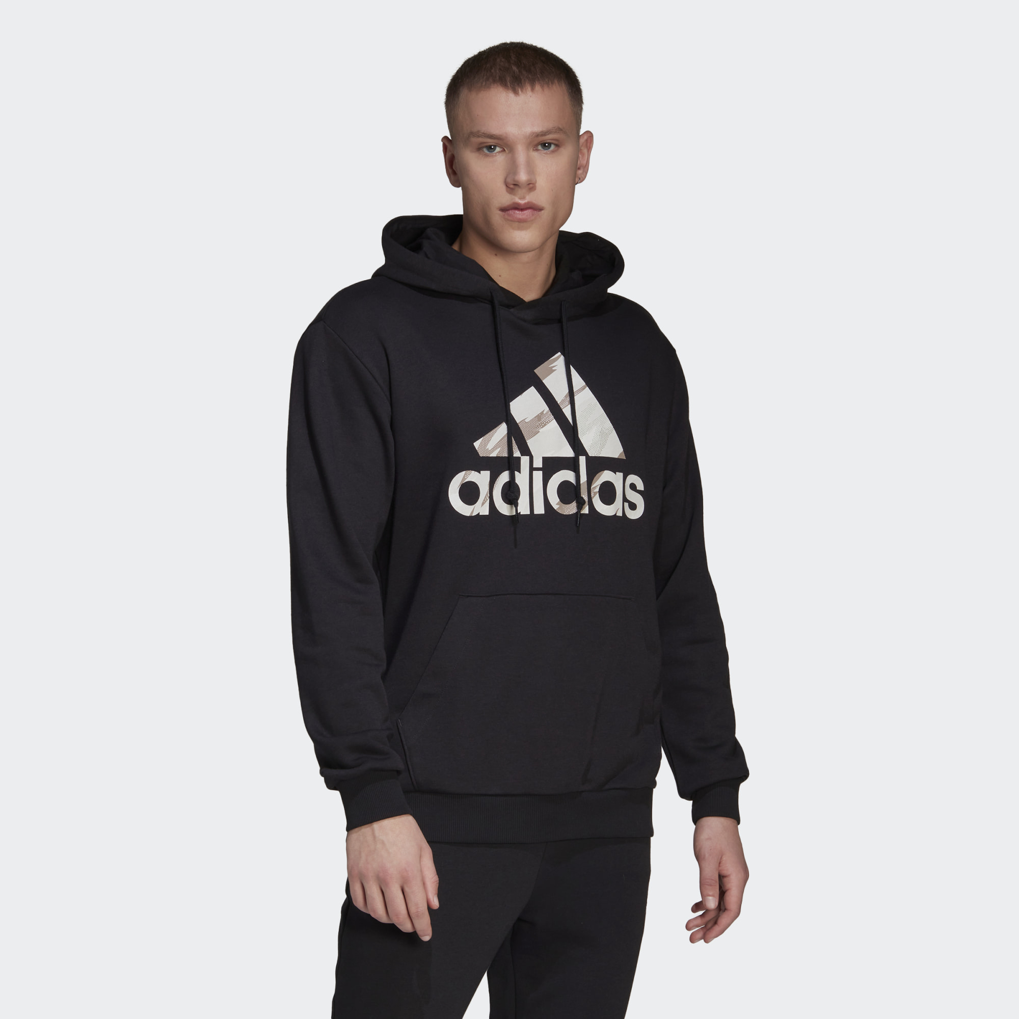 

Худи мужское Adidas HE4374 черное XL, HE4374