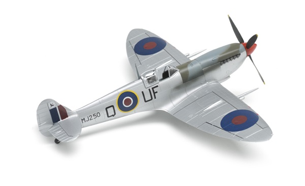 

70121 Eduard 1/72 Spitfire Mk.IXc late version