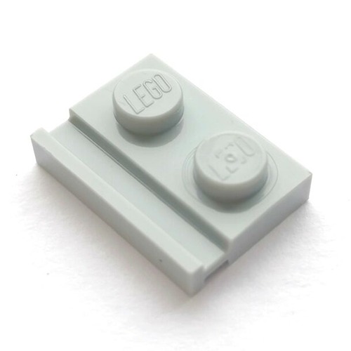 фото Деталь lego пластина 1 x 2, модифицированная с дверной рейкой, светло-серый 50 шт.
