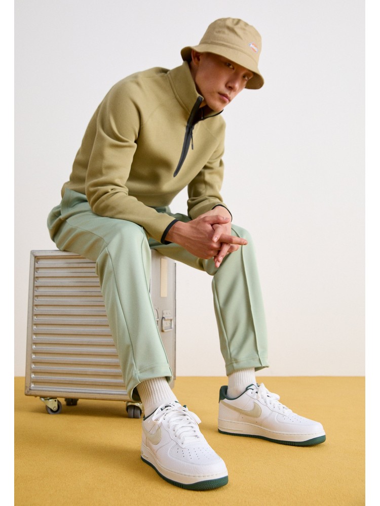 

Кеды мужские Nike Air Force 1 Low зеленые 44 EU, Зеленый, Air Force 1 Low